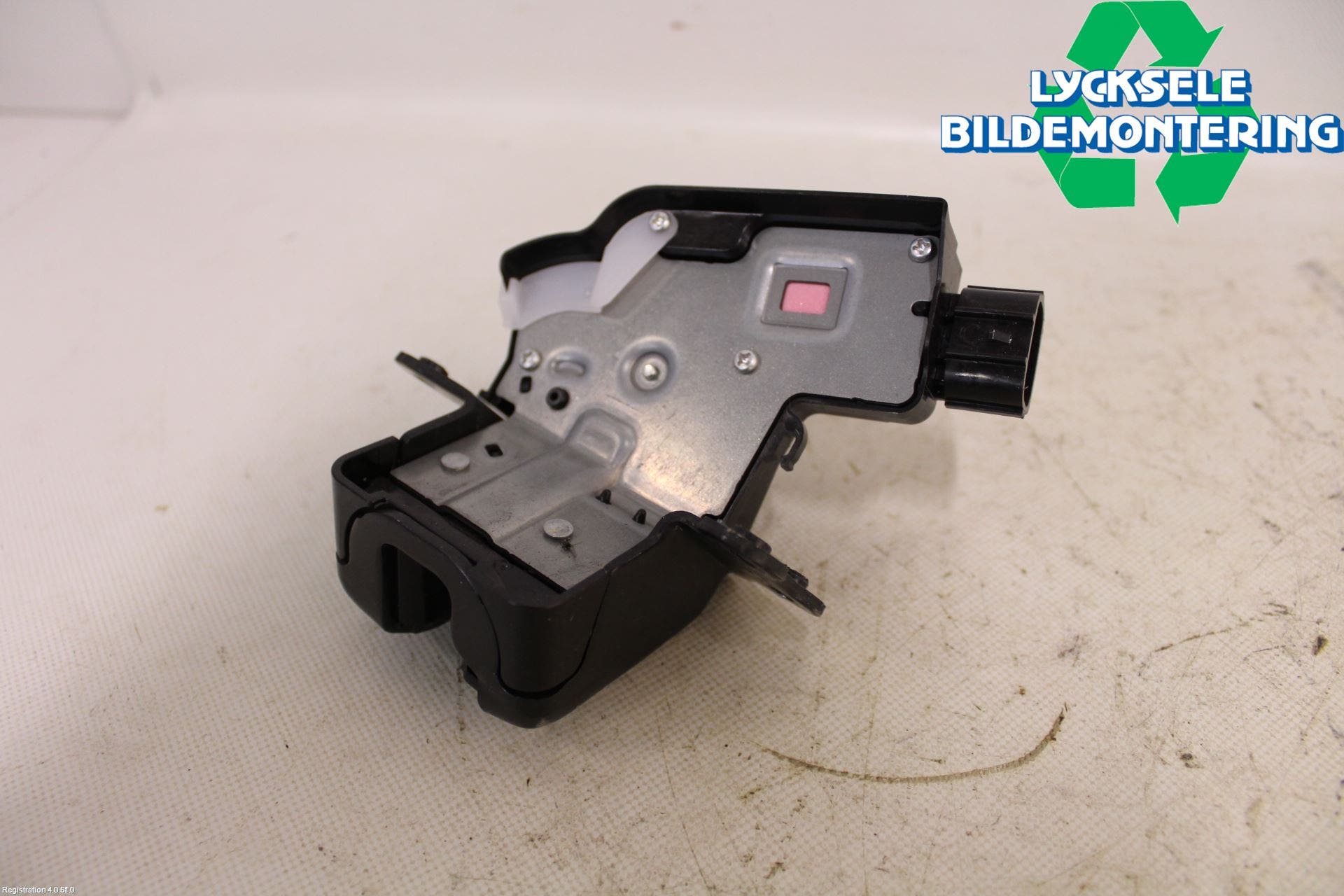 Toyota C-HR 16-23 Låskista Baklucka