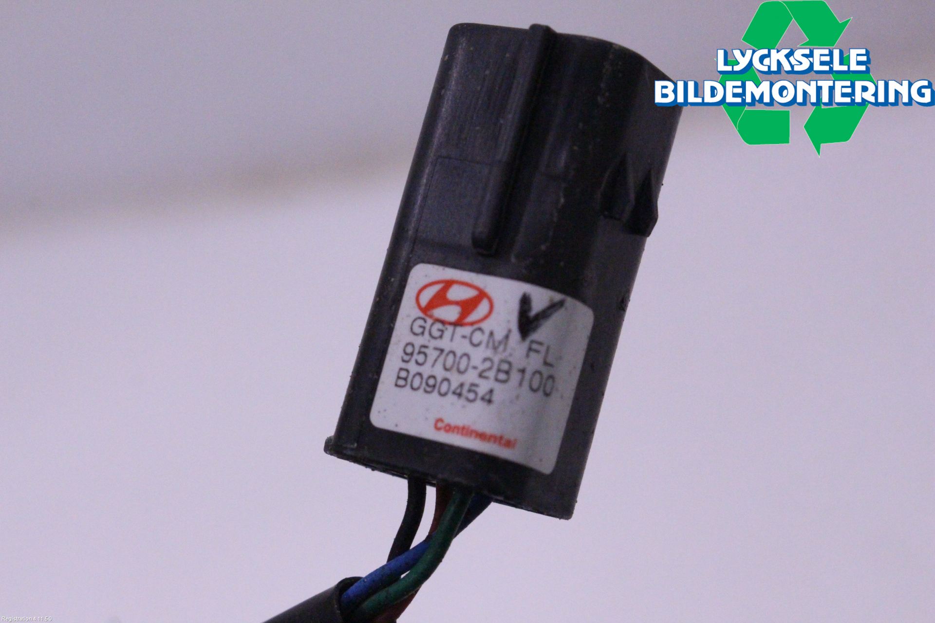 Hyundai SANTA FE  06-12 Parkeringshjälp Backsensor