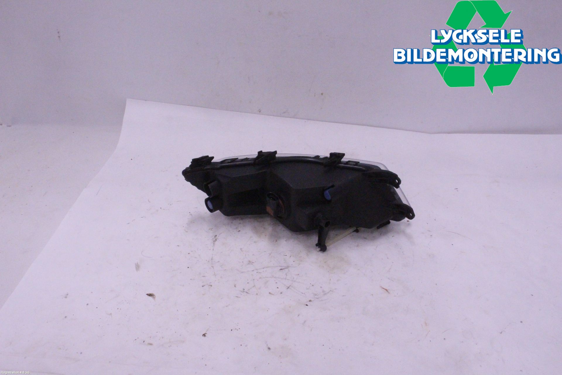 Skoda SUPERB 09-15 Dimljus-Varselljus Fram