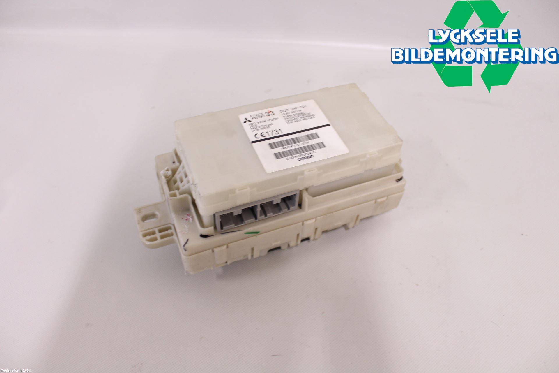 Mitsubishi SPACE STAR 13- Säkringsdosa-Elcentral