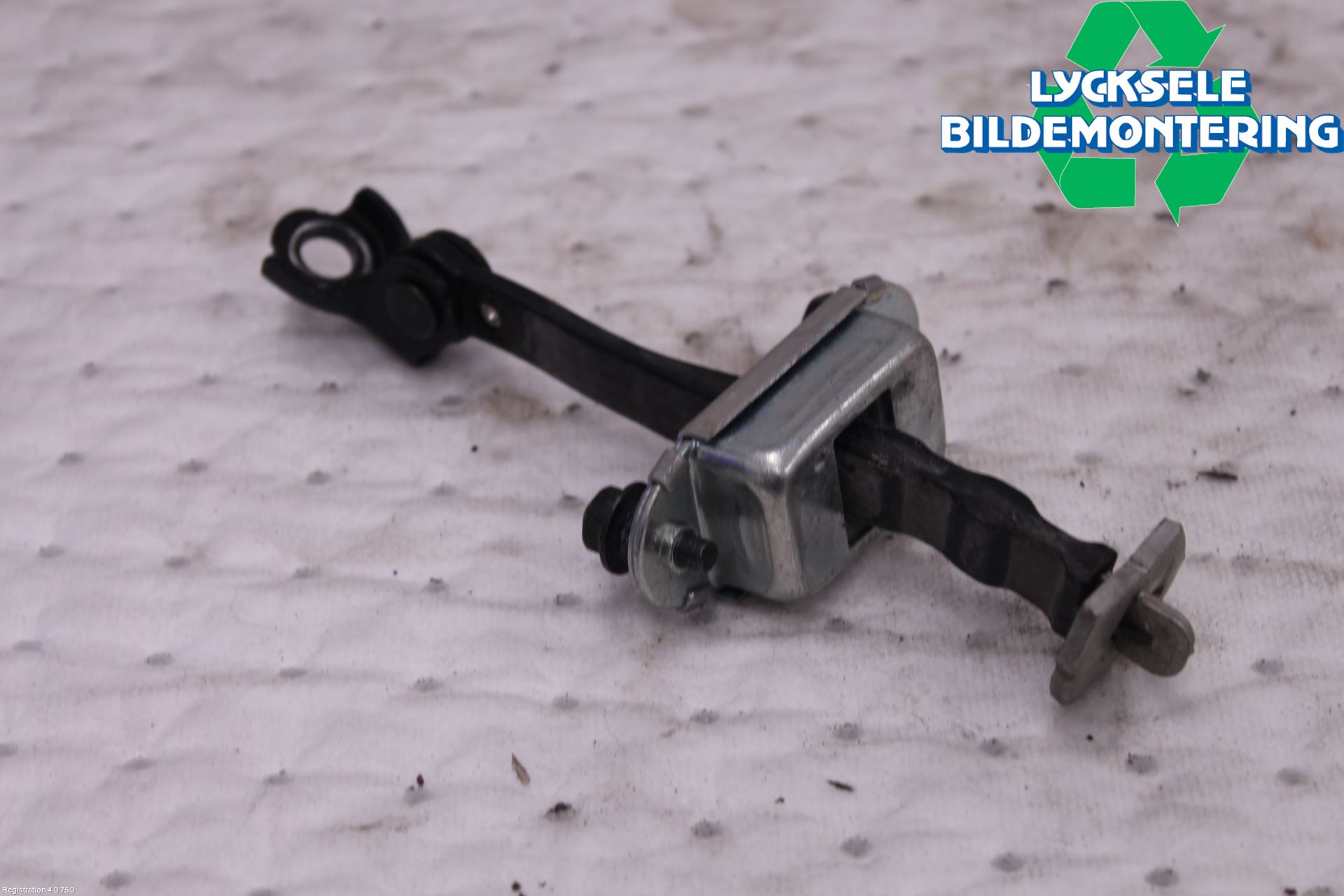 Nissan JUKE 14-19 Dörrstopp