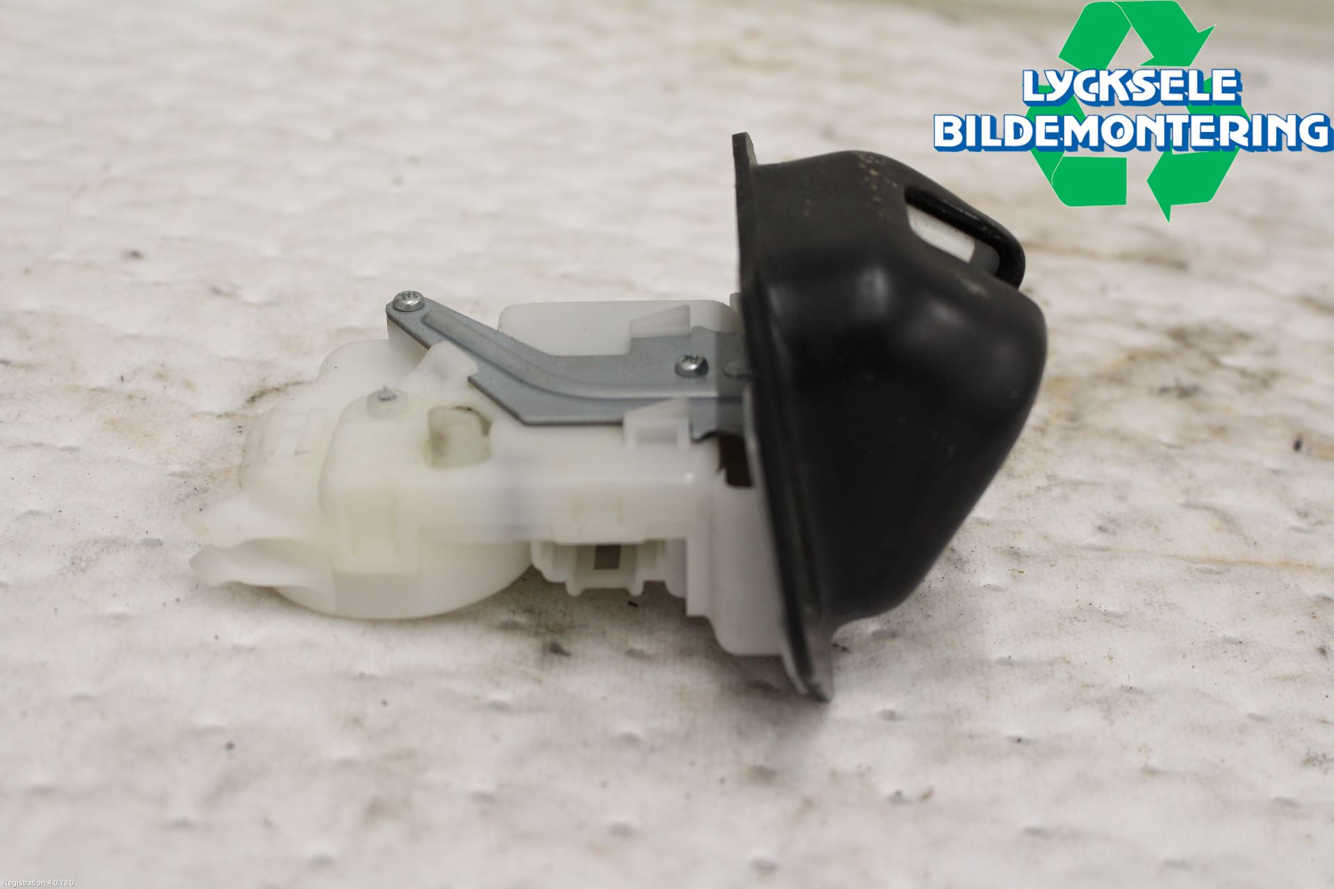 Nissan JUKE 10-14 Låskista Baklucka