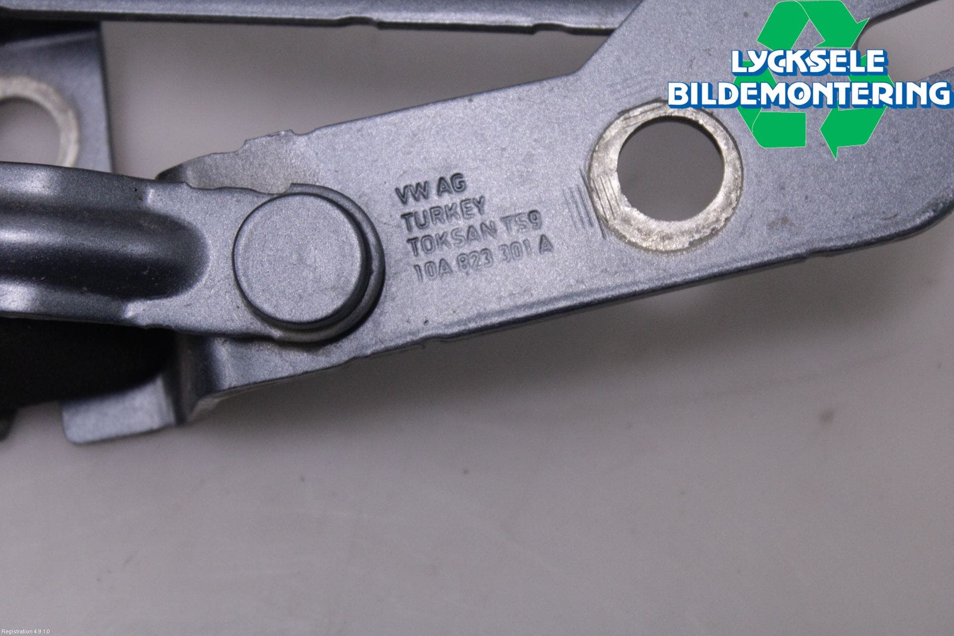 Volkswagen VW ID.3 21- Huvgångjärn