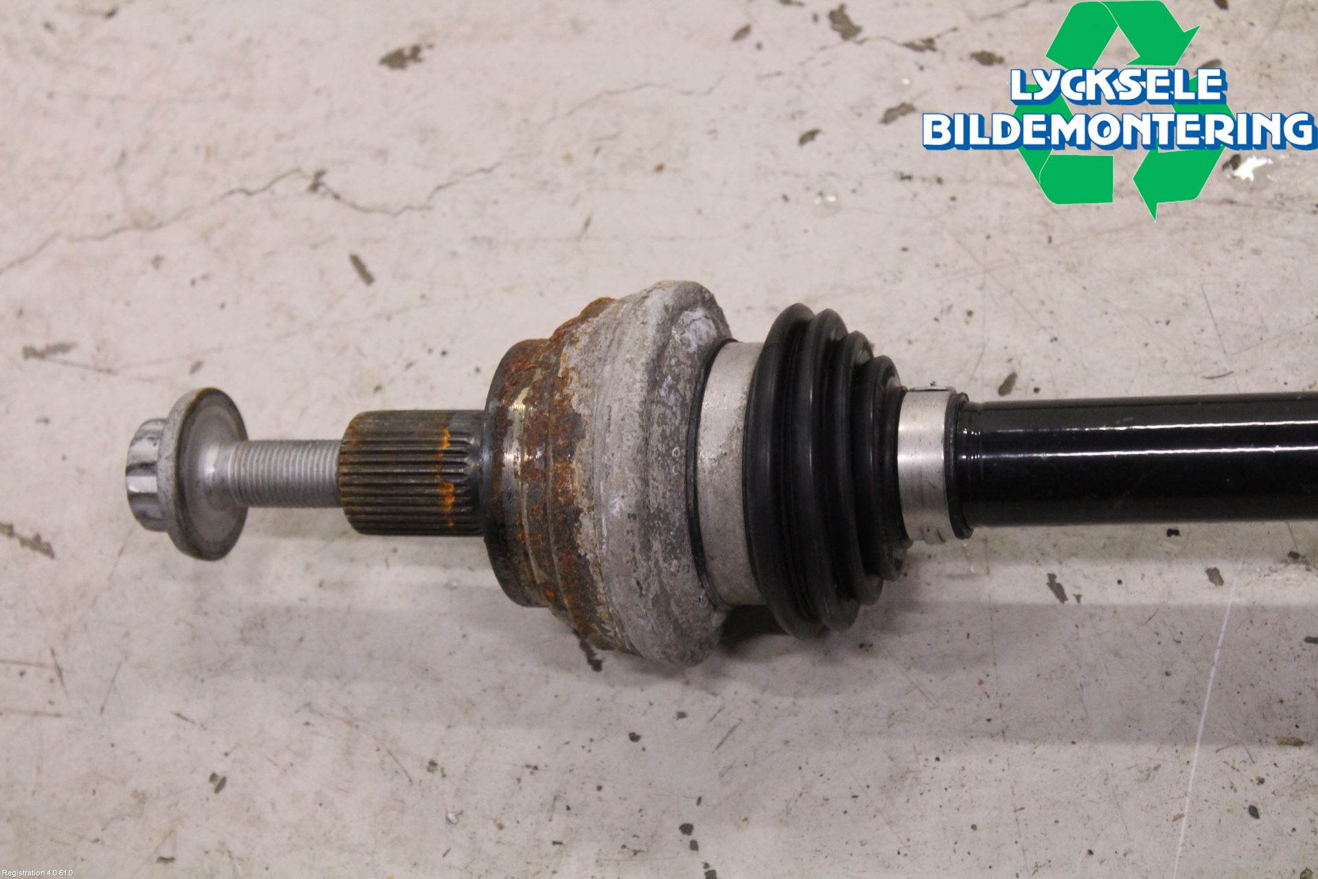 Skoda KODIAQ 17-24 Drivaxel Bak Vänster
