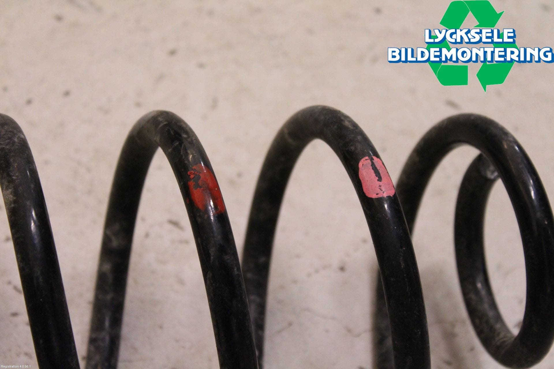 Toyota VERSO 09-18 Fjäder Bak