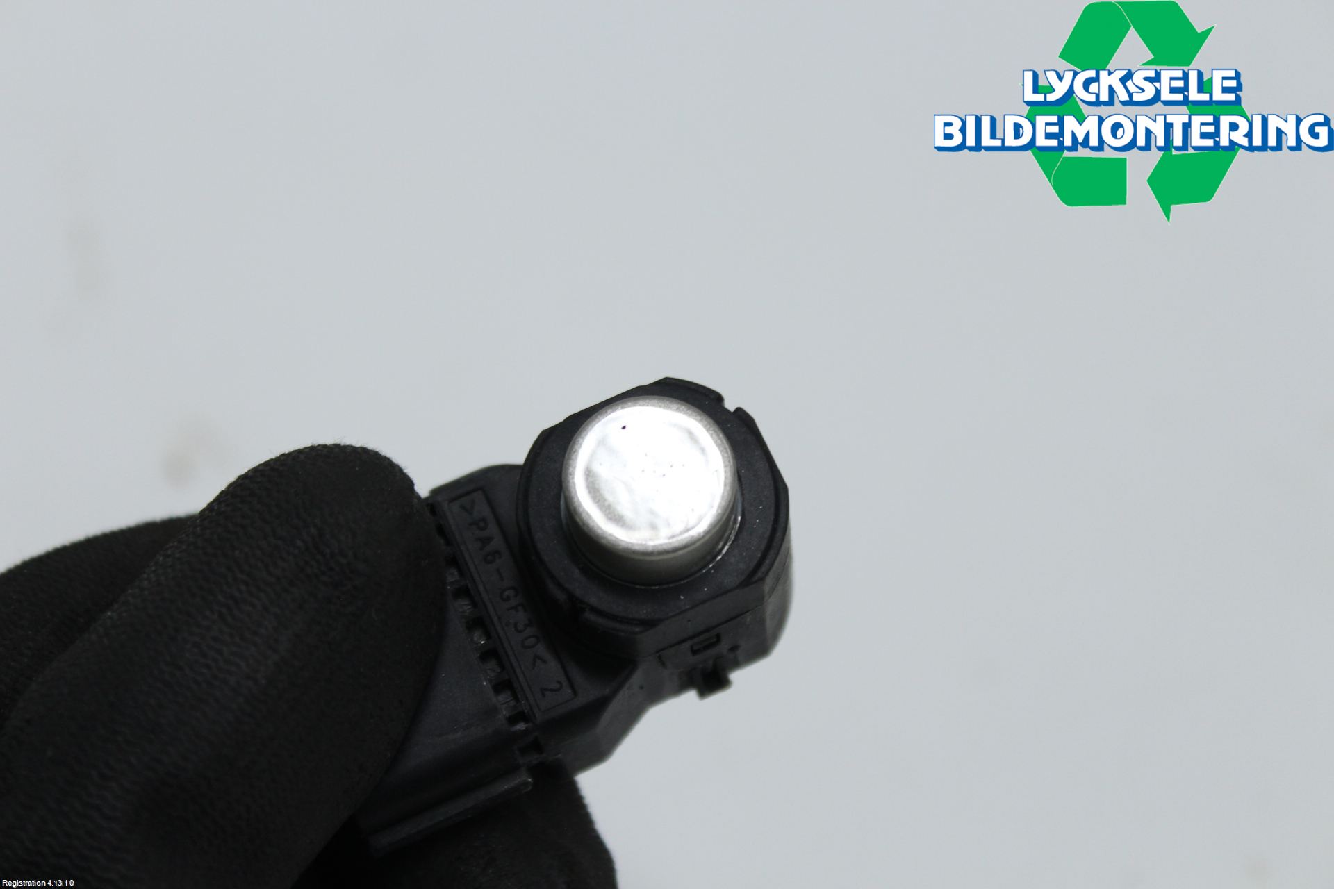 Hyundai i40 16-18 Parkeringshjälp Backsensor