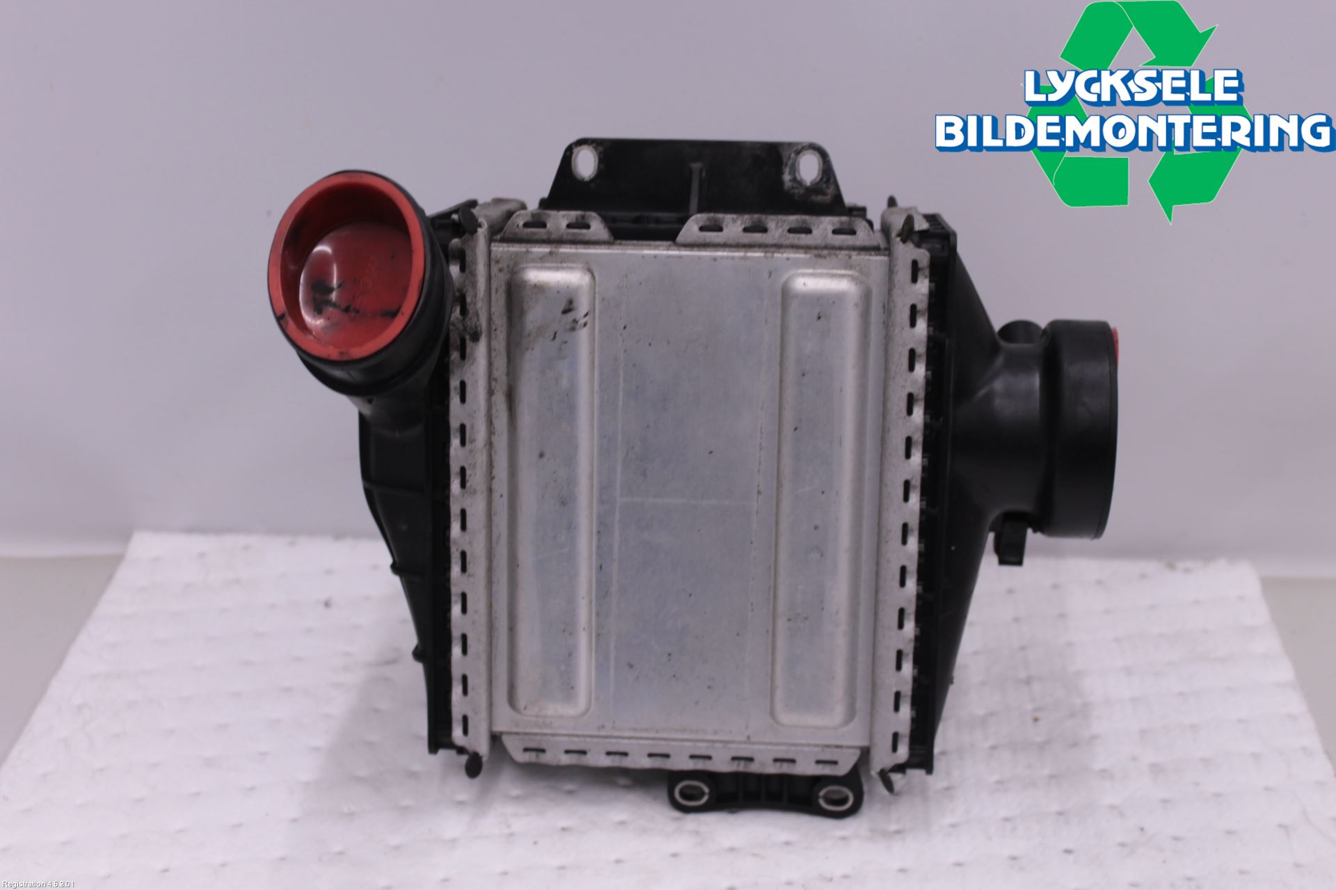 Mercedes-Benz MB C-KLASS (W205) 14-21 Laddluft-Intercooler Kyl