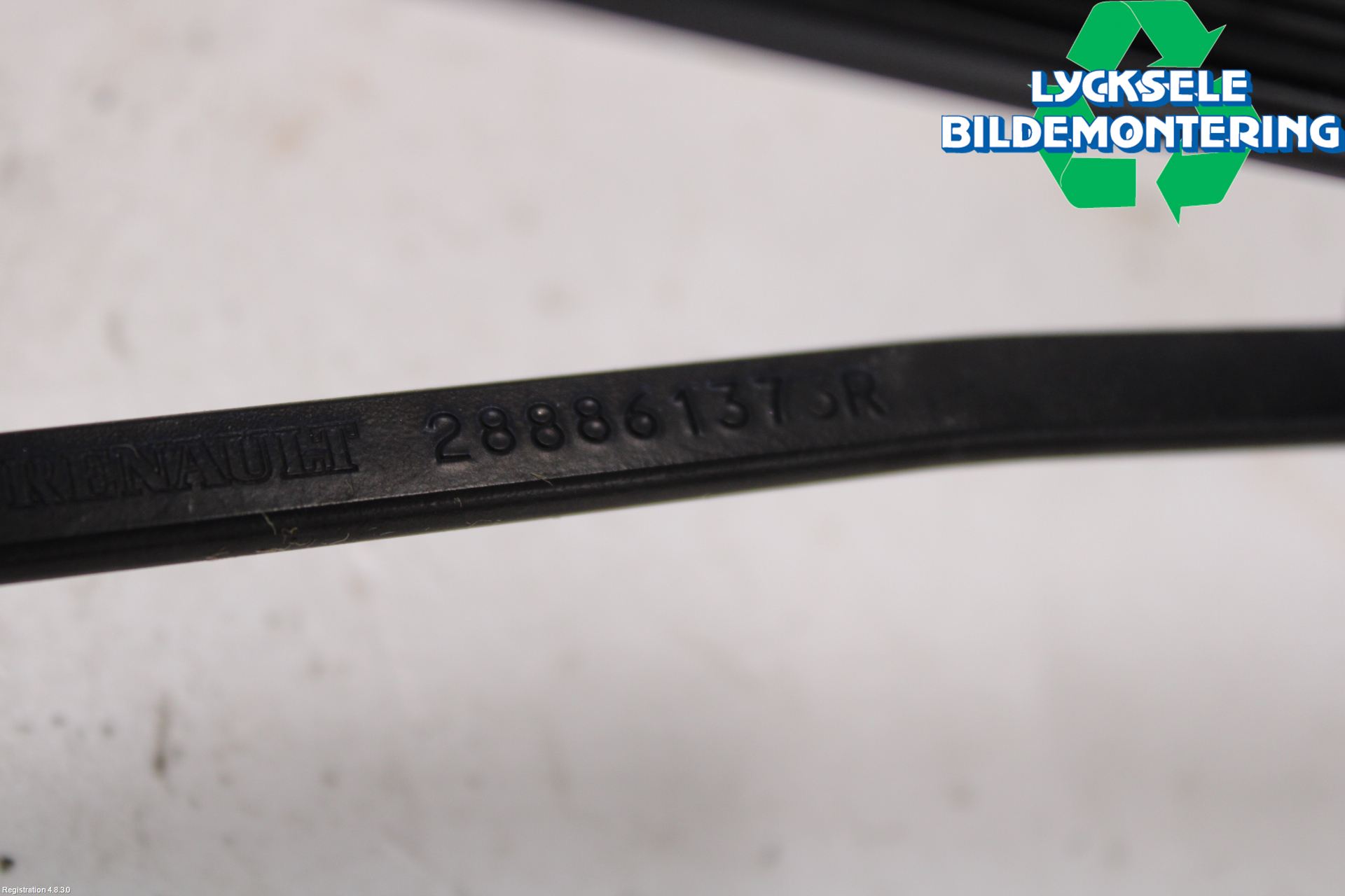 Renault CLIO IV 12-16 Torkararm Armar Vindruta