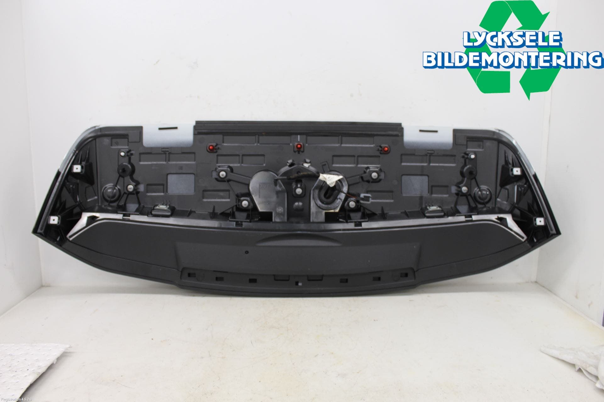 Skoda ENYAQ iV 21- Spoiler Baklucka