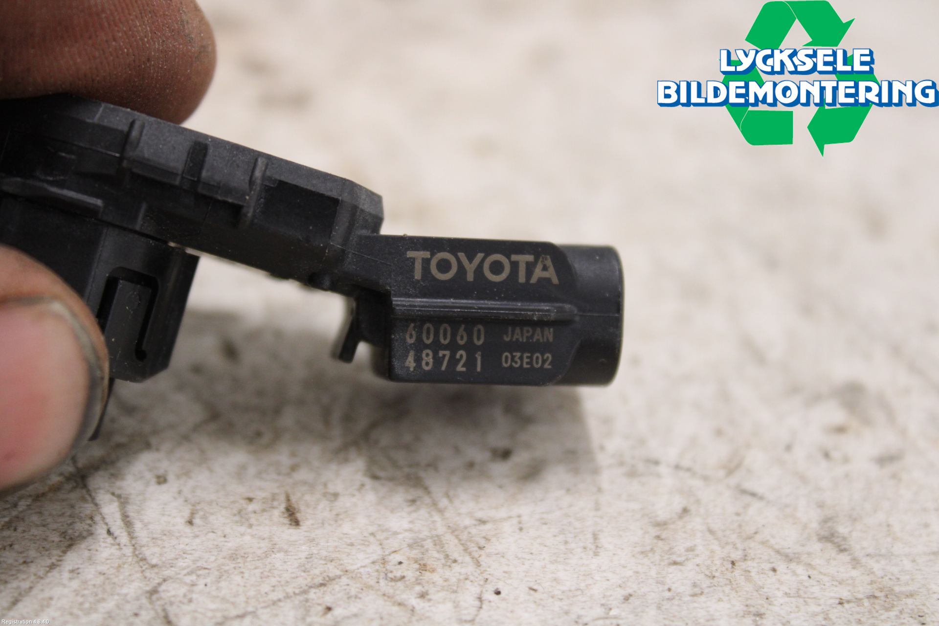 Toyota RAV4 19- Parkeringshjälp Backsensor