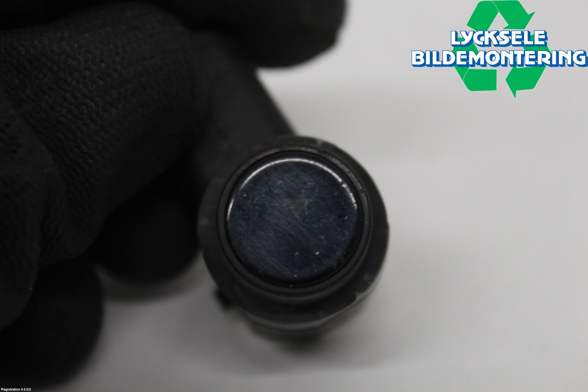 Ford KUGA 13-16 Parkeringshjälp Frontsensor