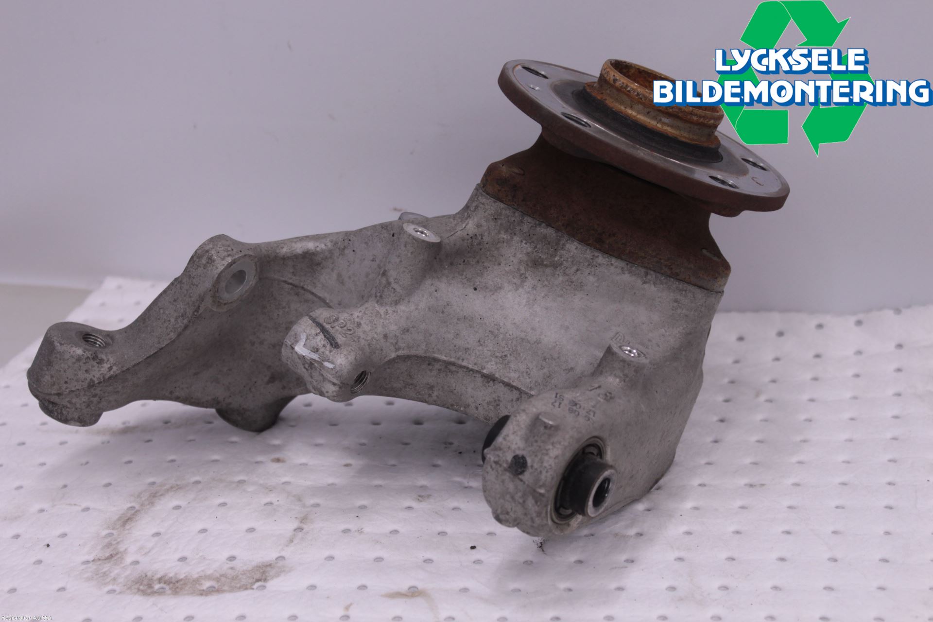 Skoda SUPERB 16-24 Hjullagerhus Bak Vä