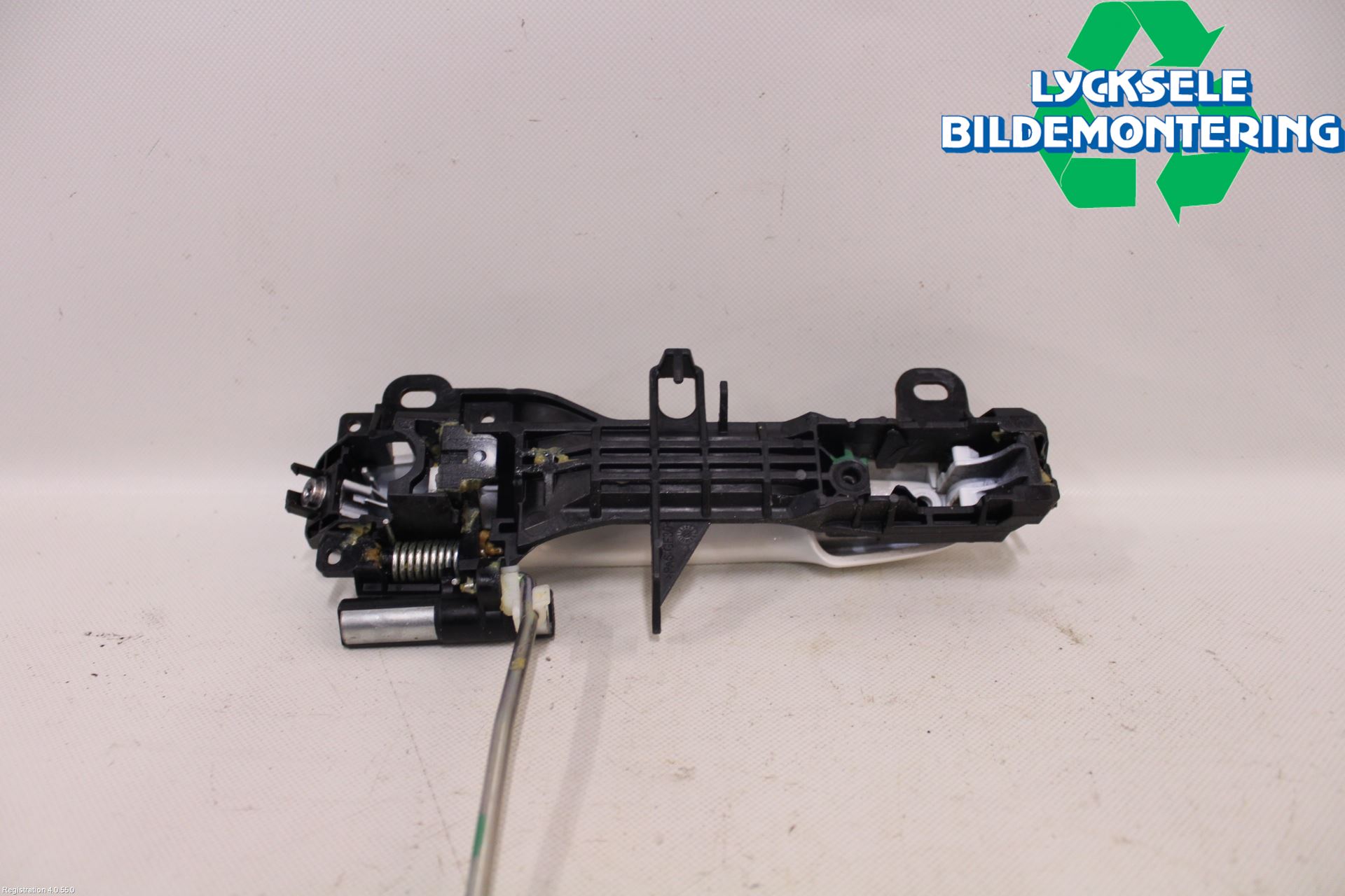 Toyota YARIS XP130 15-20 Dörrhandtag Yttre Hö