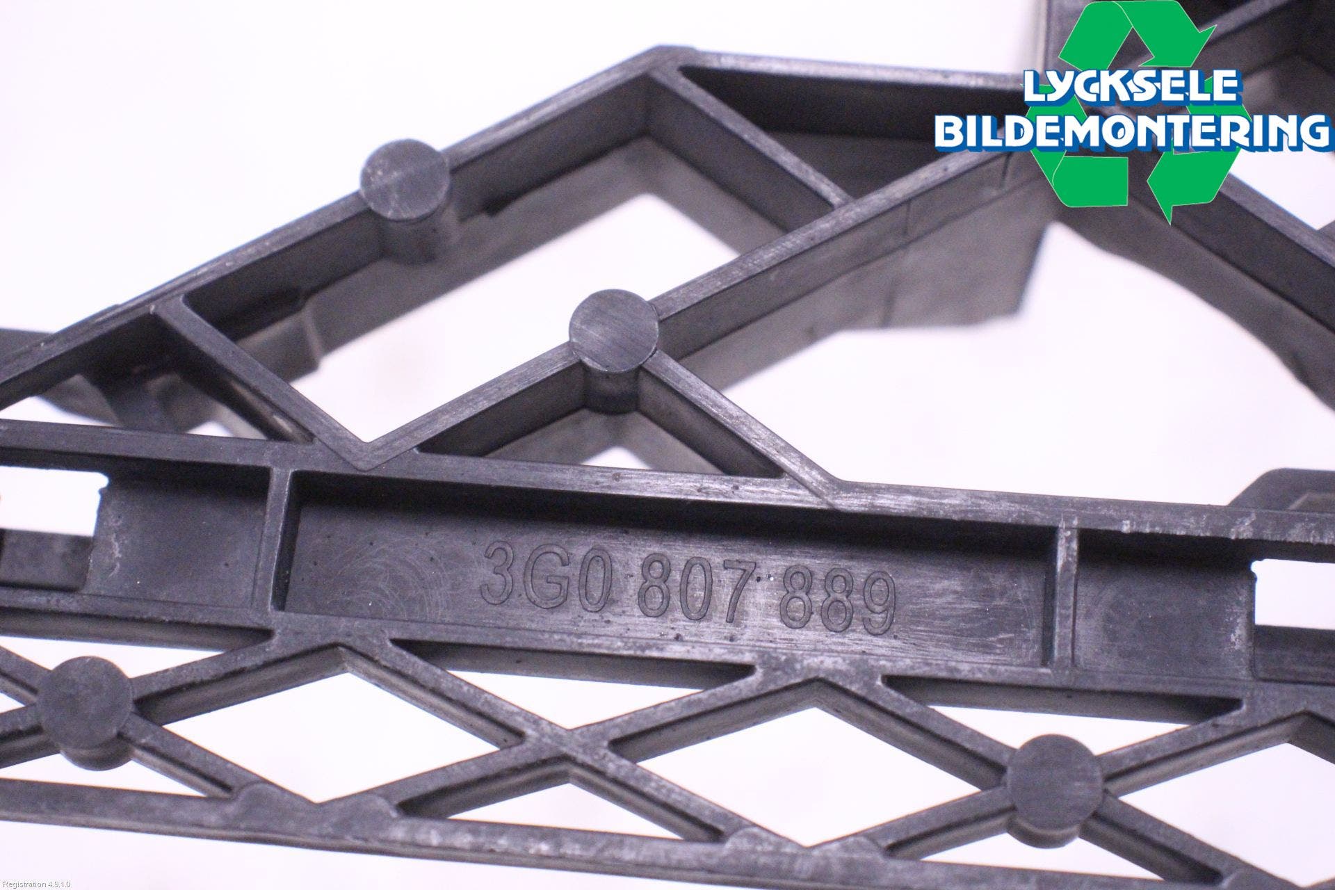 Volkswagen VW PASSAT 15-19 Stötfångar Deformelement Fram