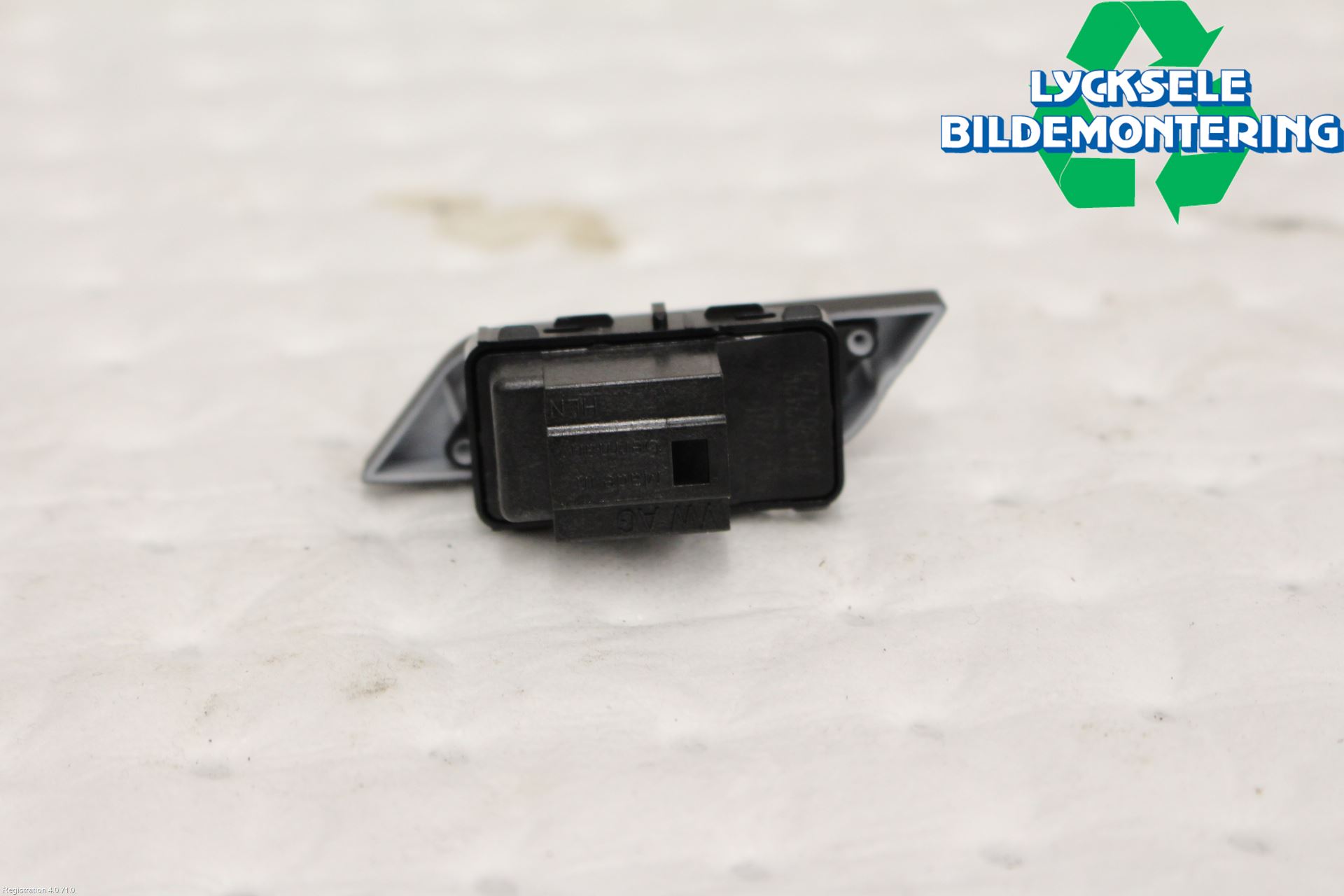 Seat TARRACO 19- Strömställare Centrallås