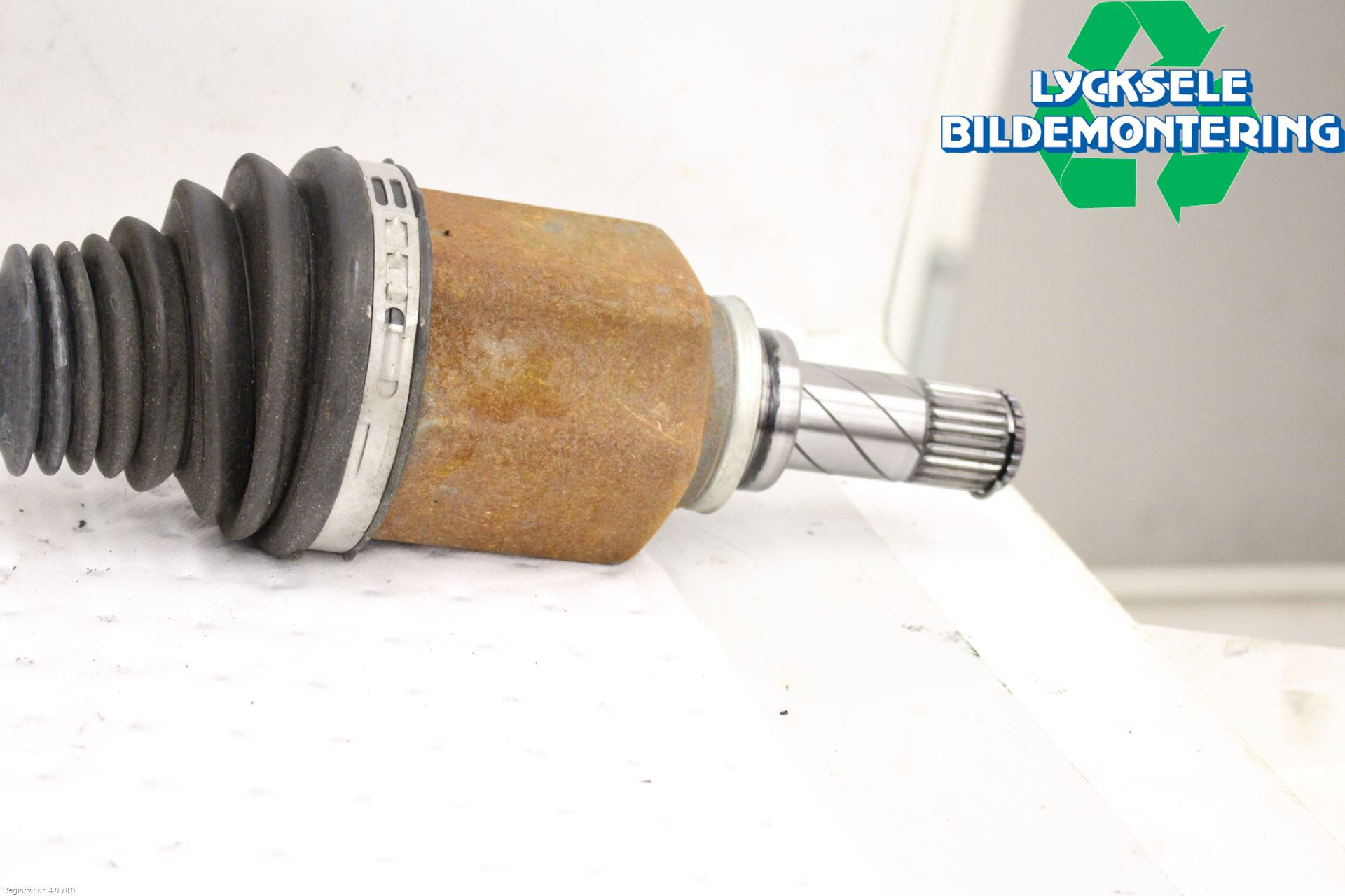 Nissan QASHQAI 17-21 Drivaxel Fram Vänster