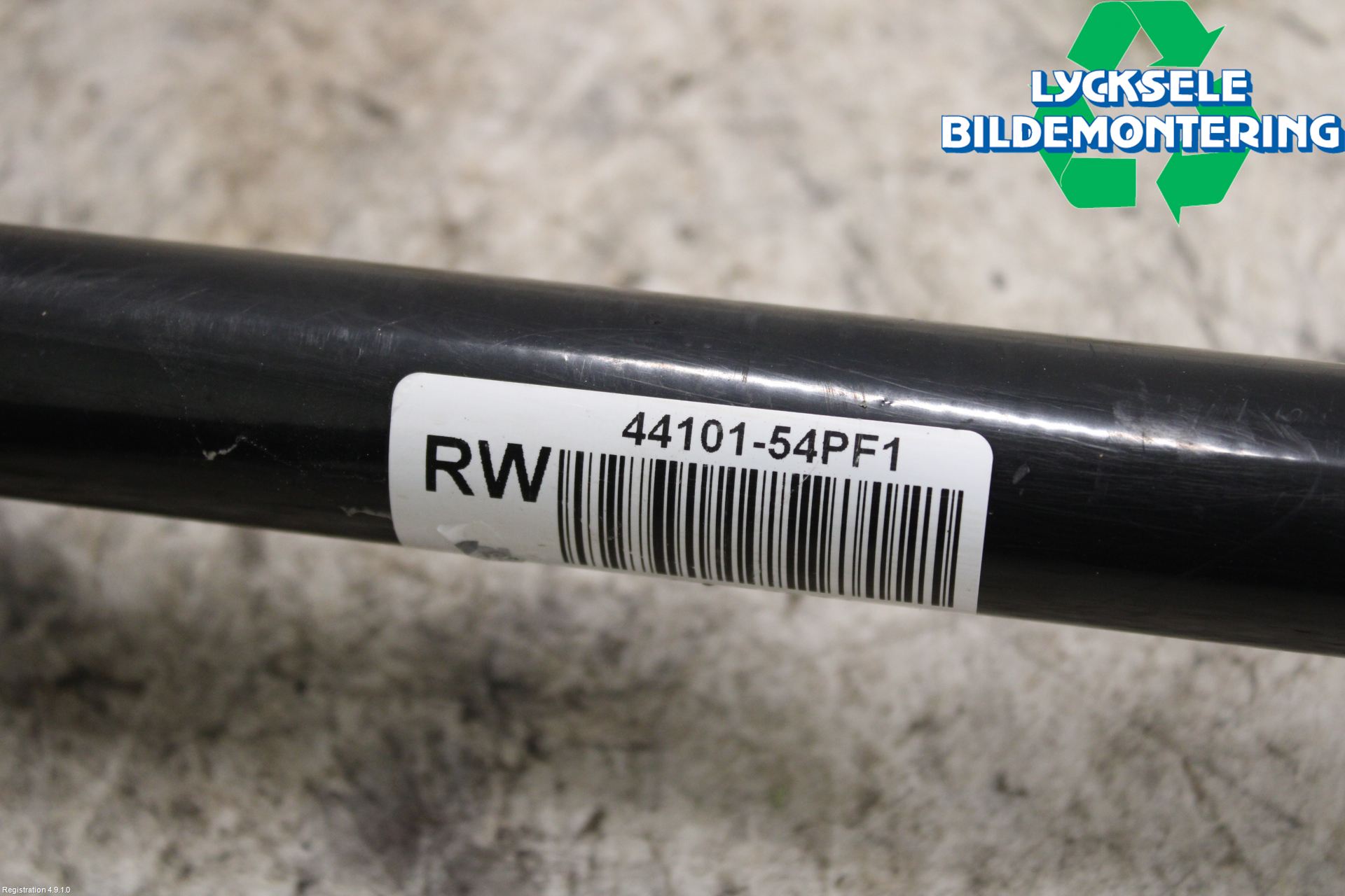 Suzuki SX4 S-CROSS 22- Drivaxel Fram Höger