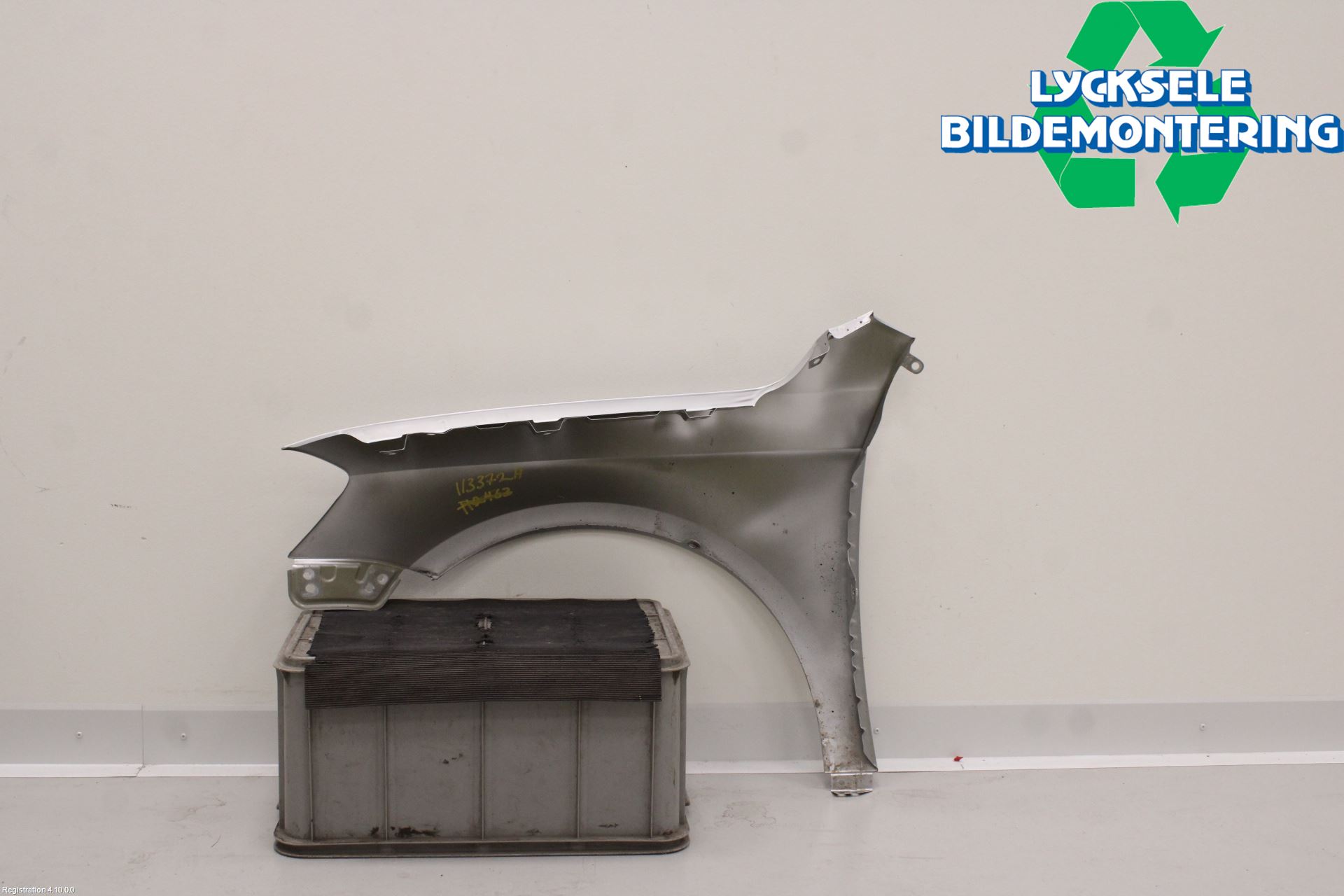 Volkswagen VW PASSAT 11-14 Skärm Fram Höger