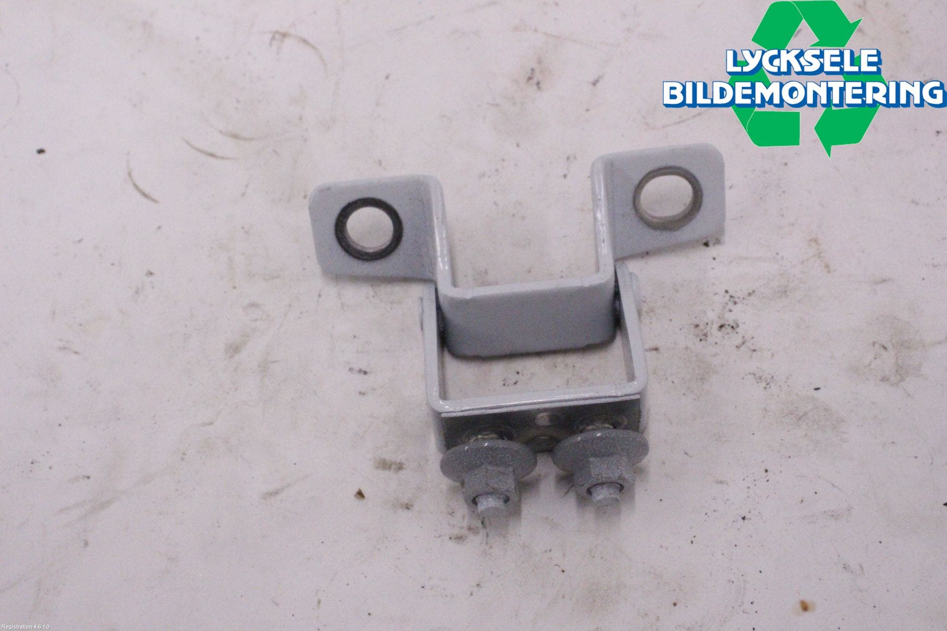 Kia CEED/CEED SW 19- Bakluckegångjärn Hö