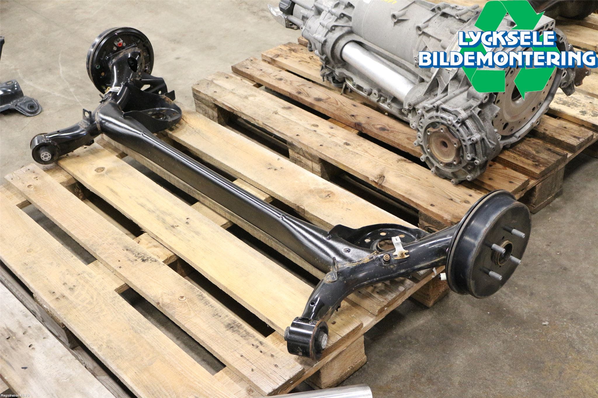 Toyota YARIS XP130 15-20 Bakaxel