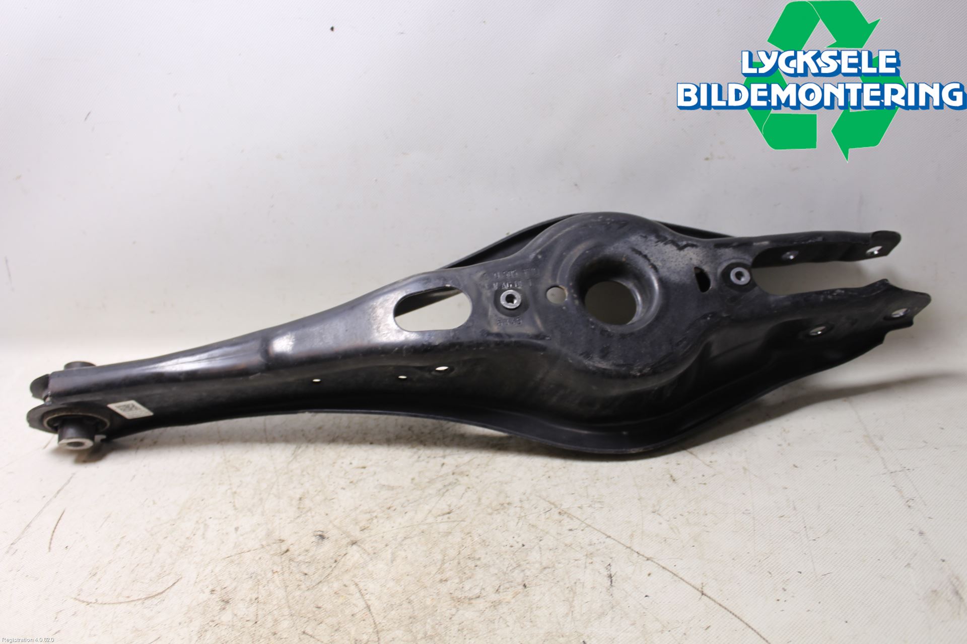 Volkswagen VW TIGUAN 16-24 Bärarm Bak Höger