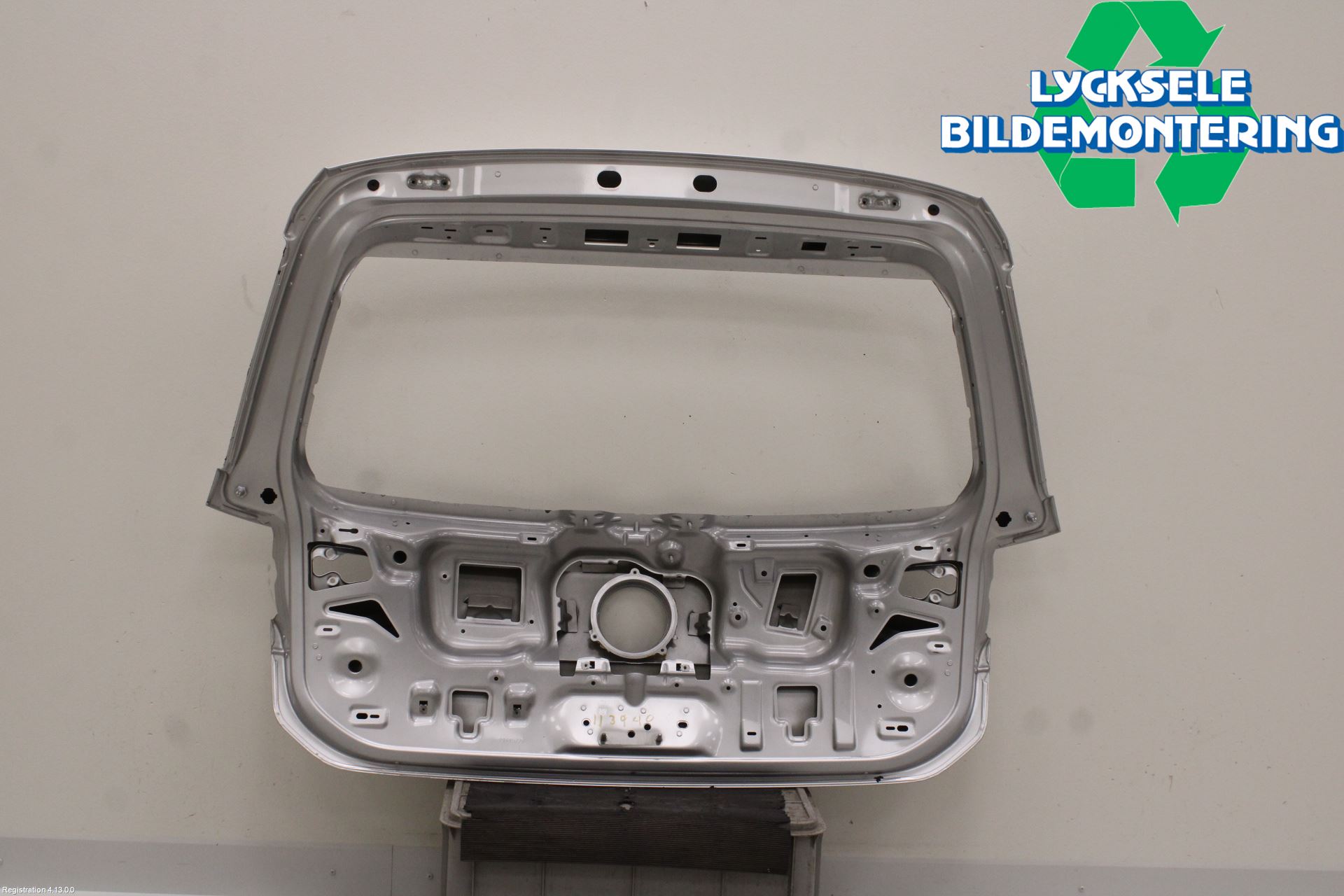 Volkswagen VW PASSAT 15-19 Baklucka Kombi
