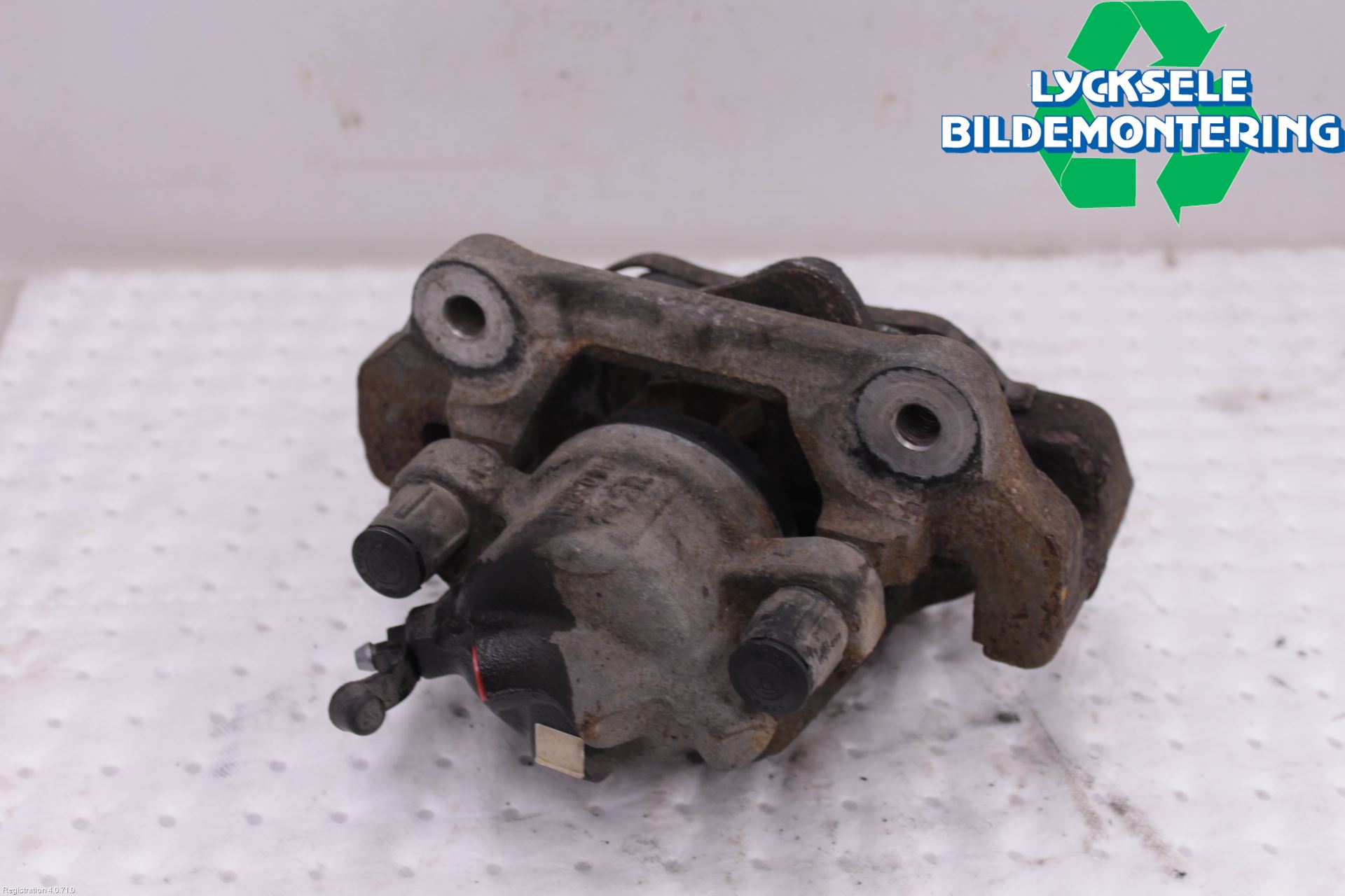 BMW 3 F30/F31/F80 12-19 Bromsok Fram Vänster