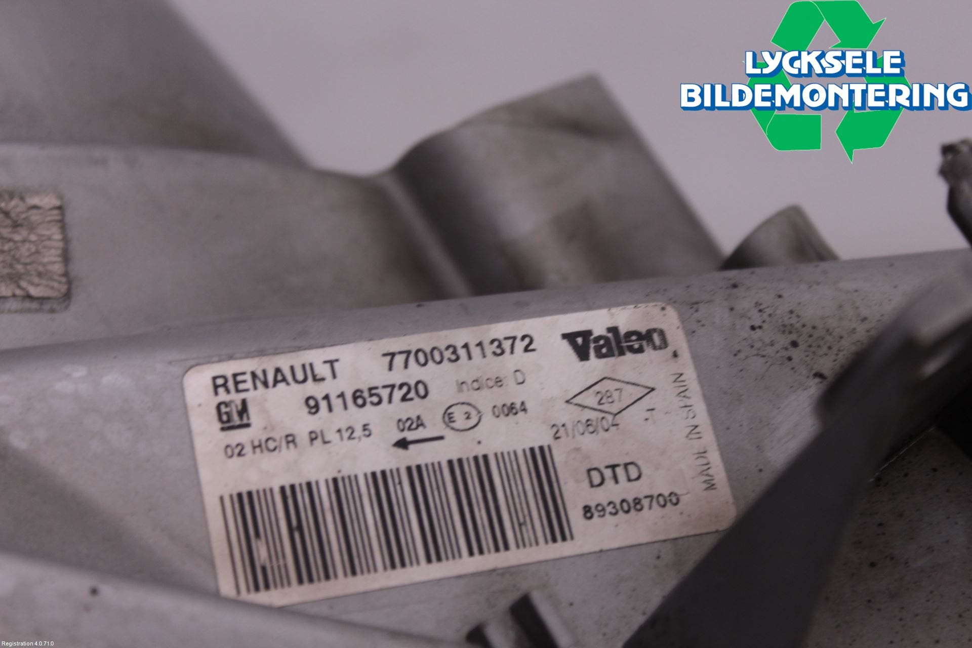 Opel VIVARO 01-14 Strålkastare Höger