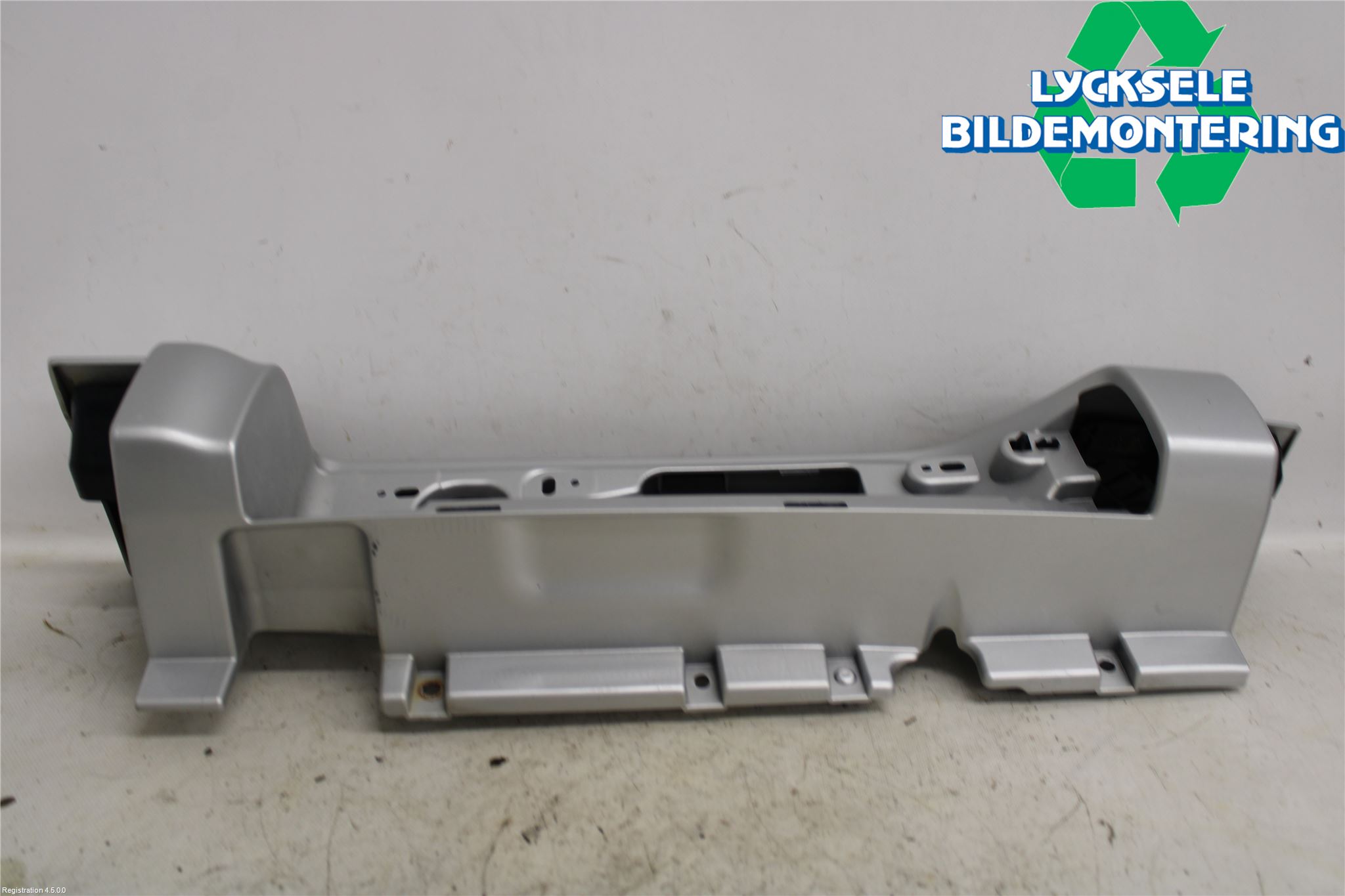 Opel VIVARO 15-19 Stötfångardel Bak Vä