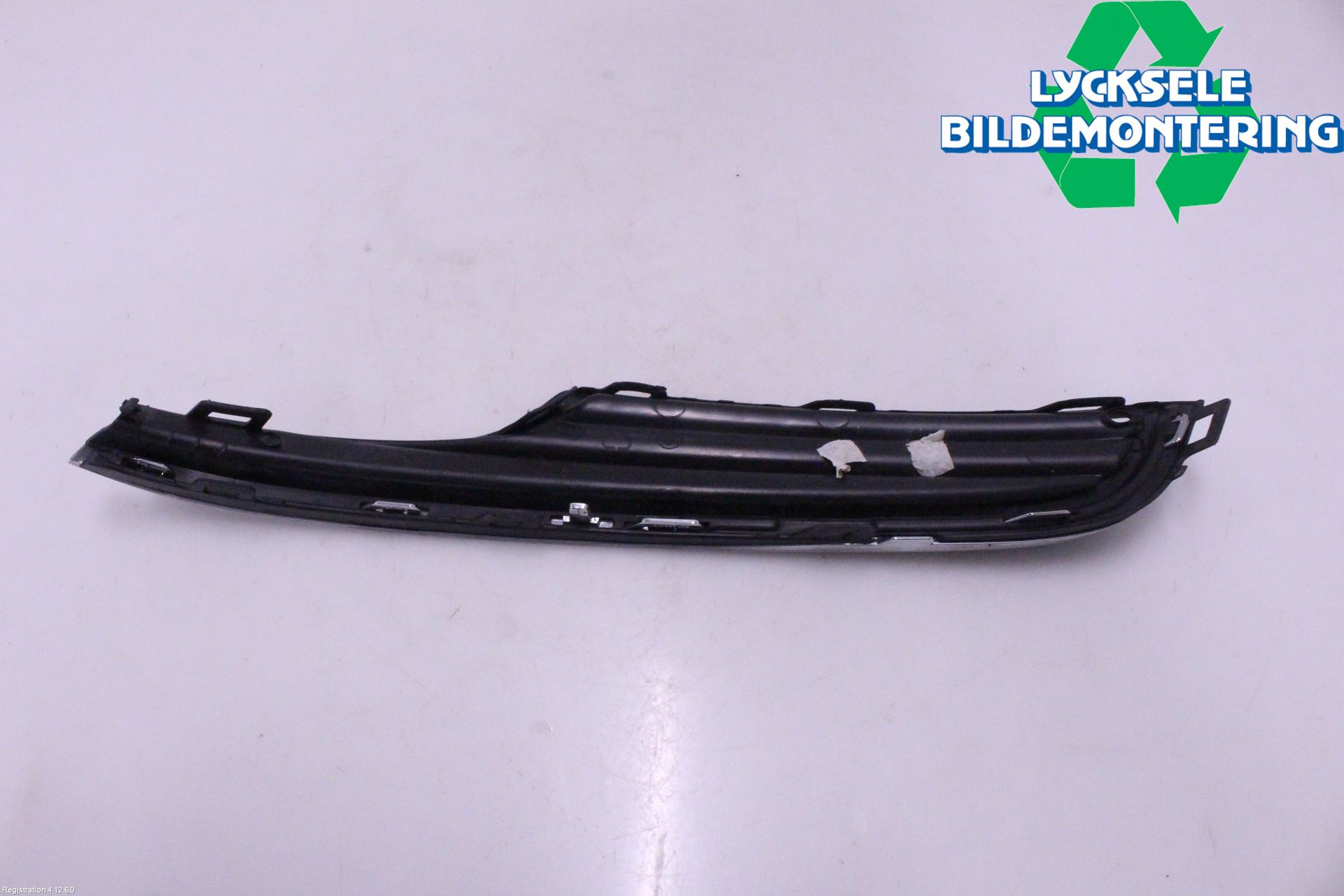 Volkswagen VW GOLF / E-GOLF VII 13-20 Grilldel Höger