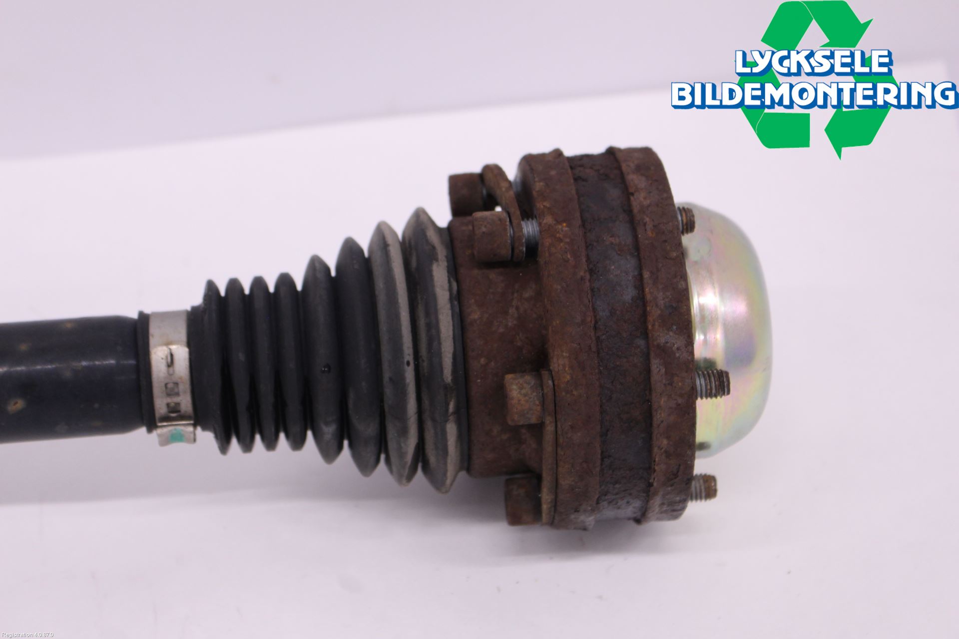 Audi A4/S4 08-11 Drivaxel Bak Vänster