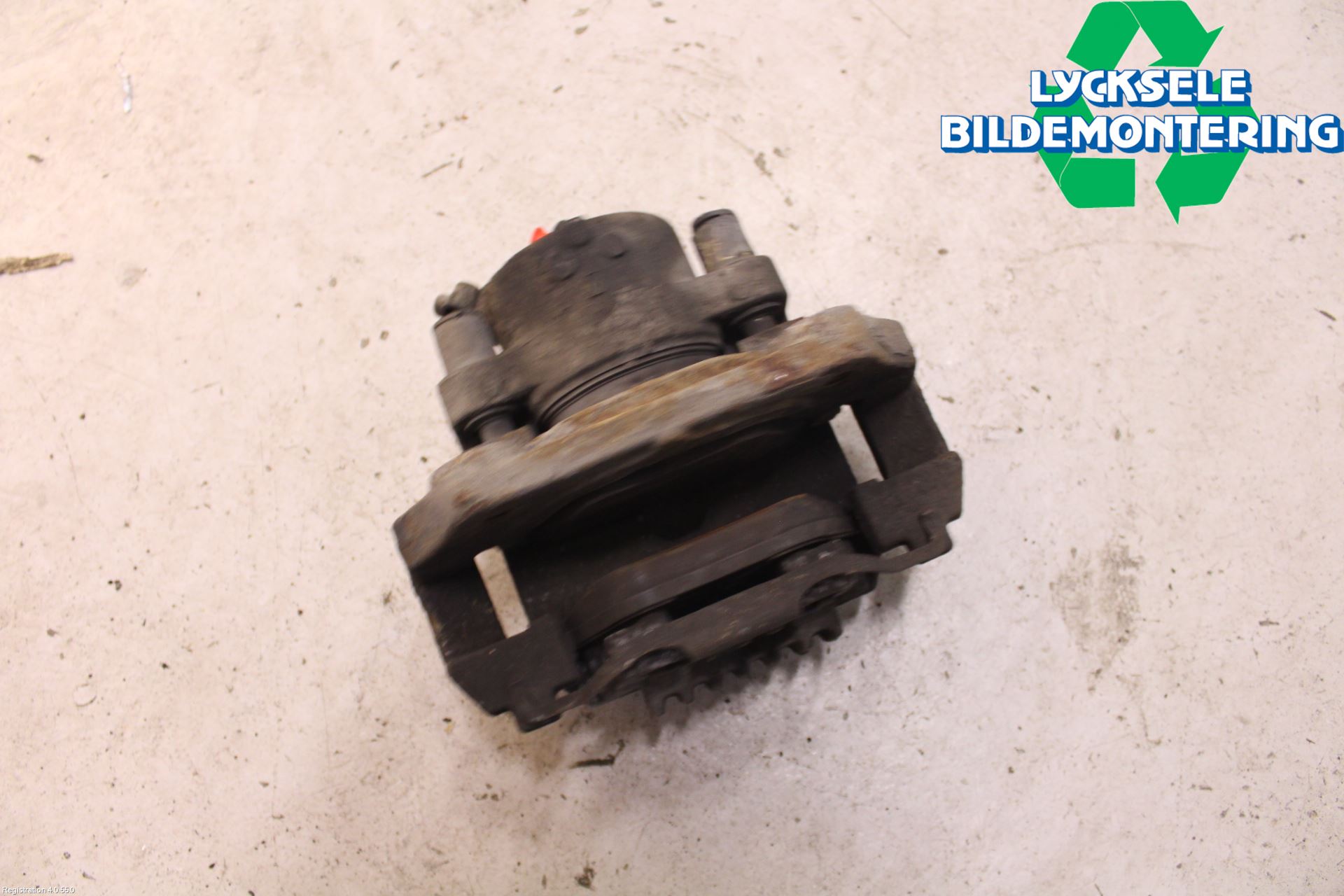 BMW 3 E90/91 SED/TOU 05-12 Bromsok Fram Höger