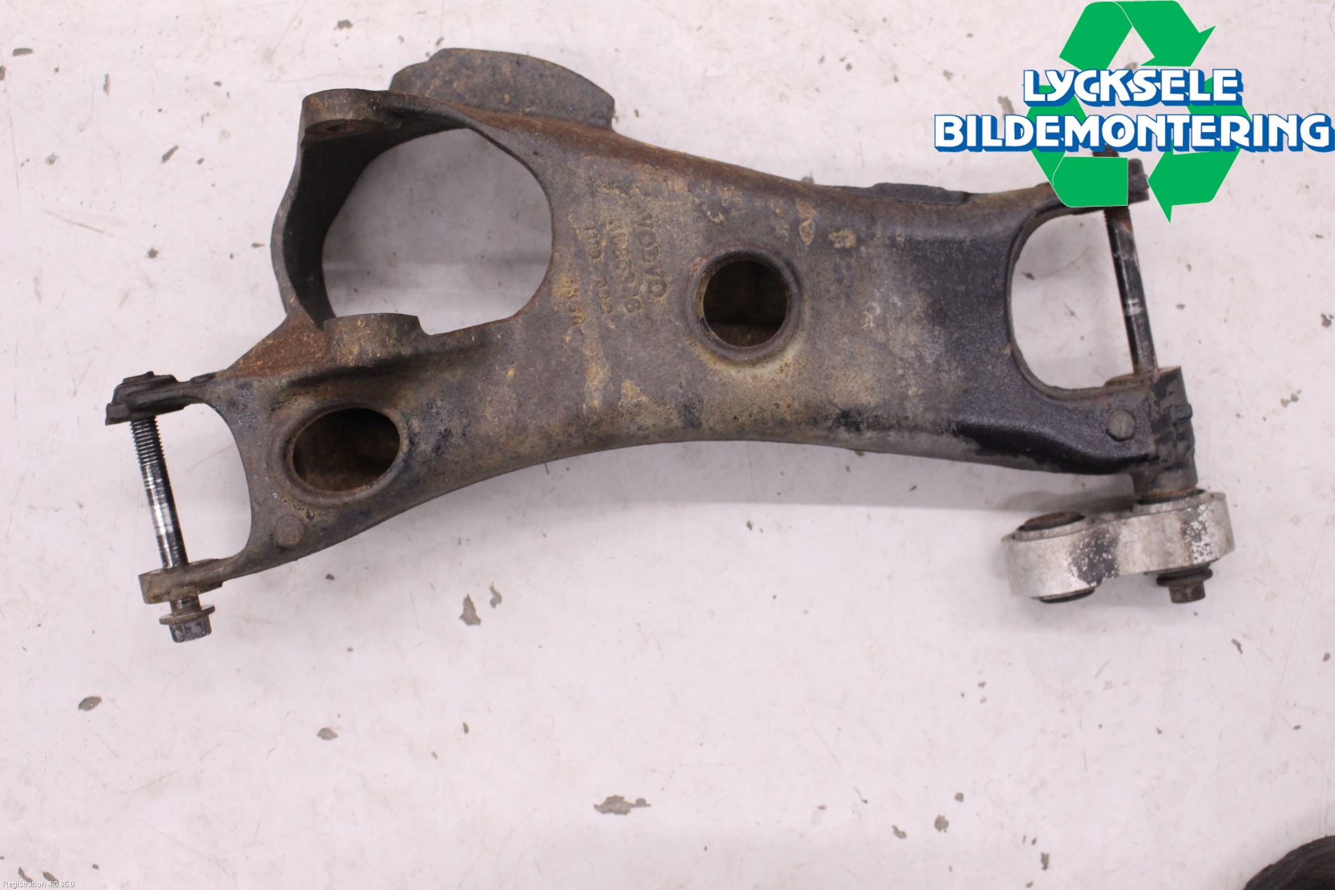 Volvo XC90 07-14 Bärarm Bak Höger