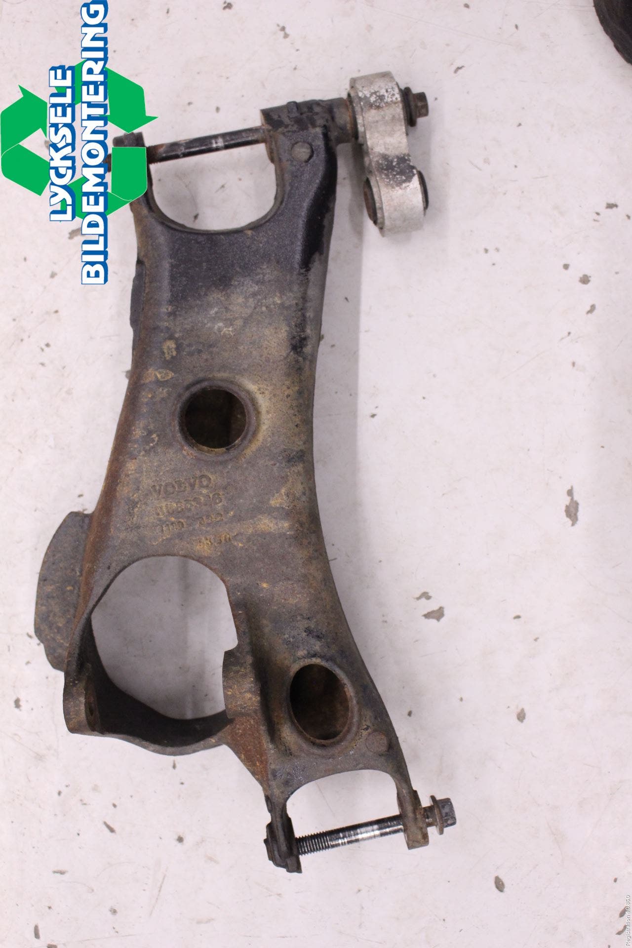 Volvo XC90 07-14 Bärarm Bak Höger