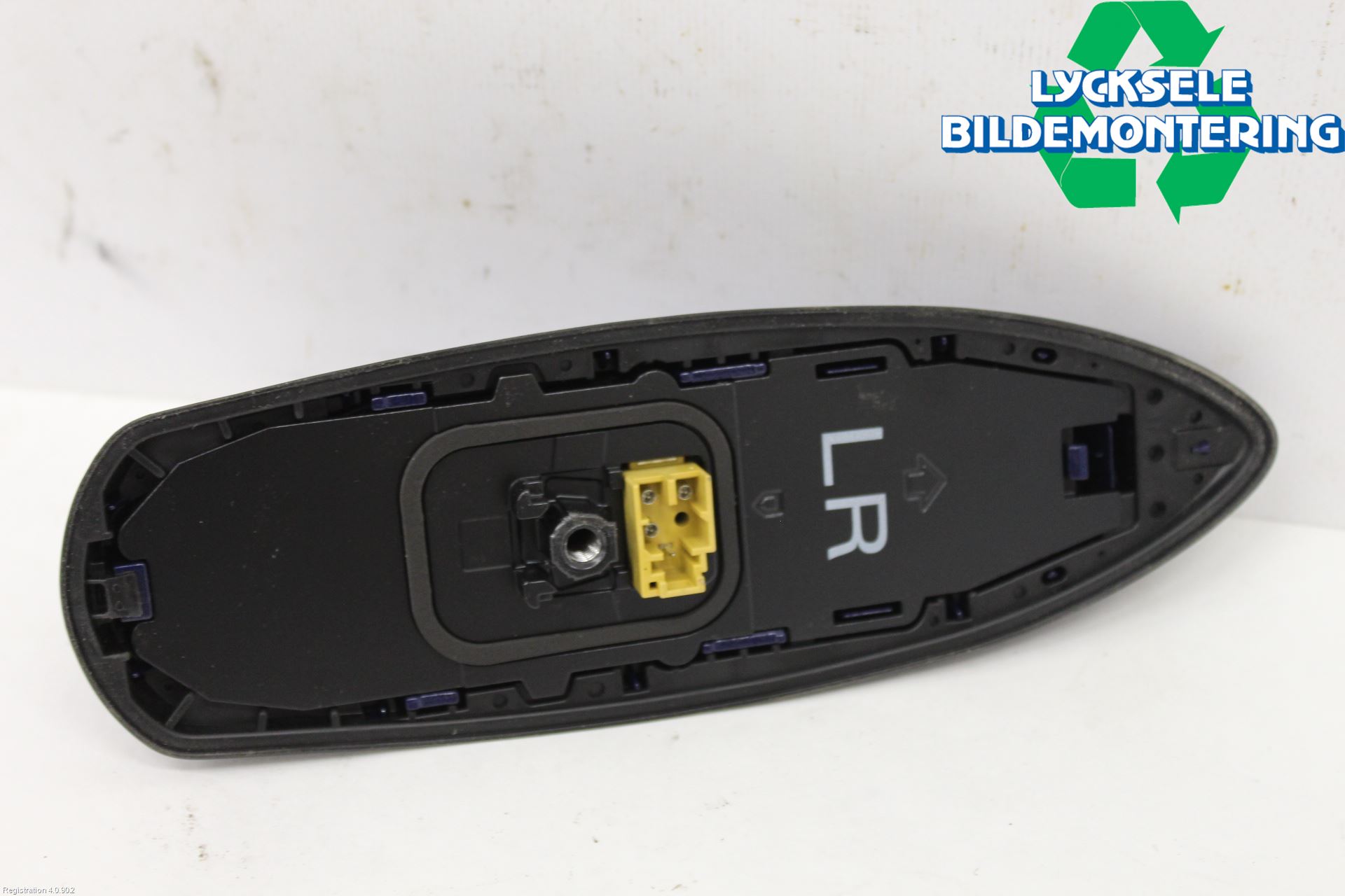 Toyota YARIS CROSS XP21 21- Antenn