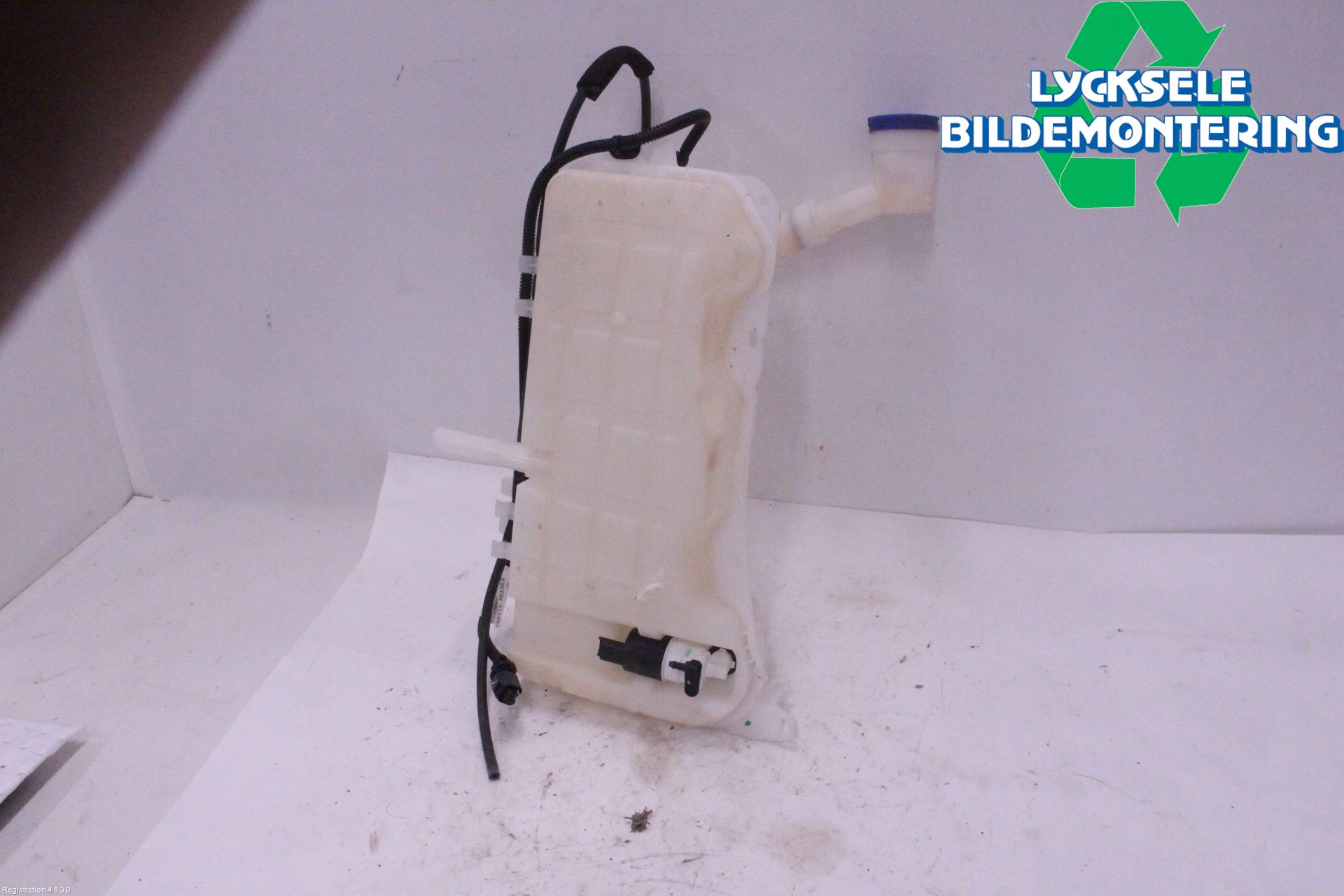 Peugeot PARTNER/E-PARTNER 19- Spolartank Vindruta