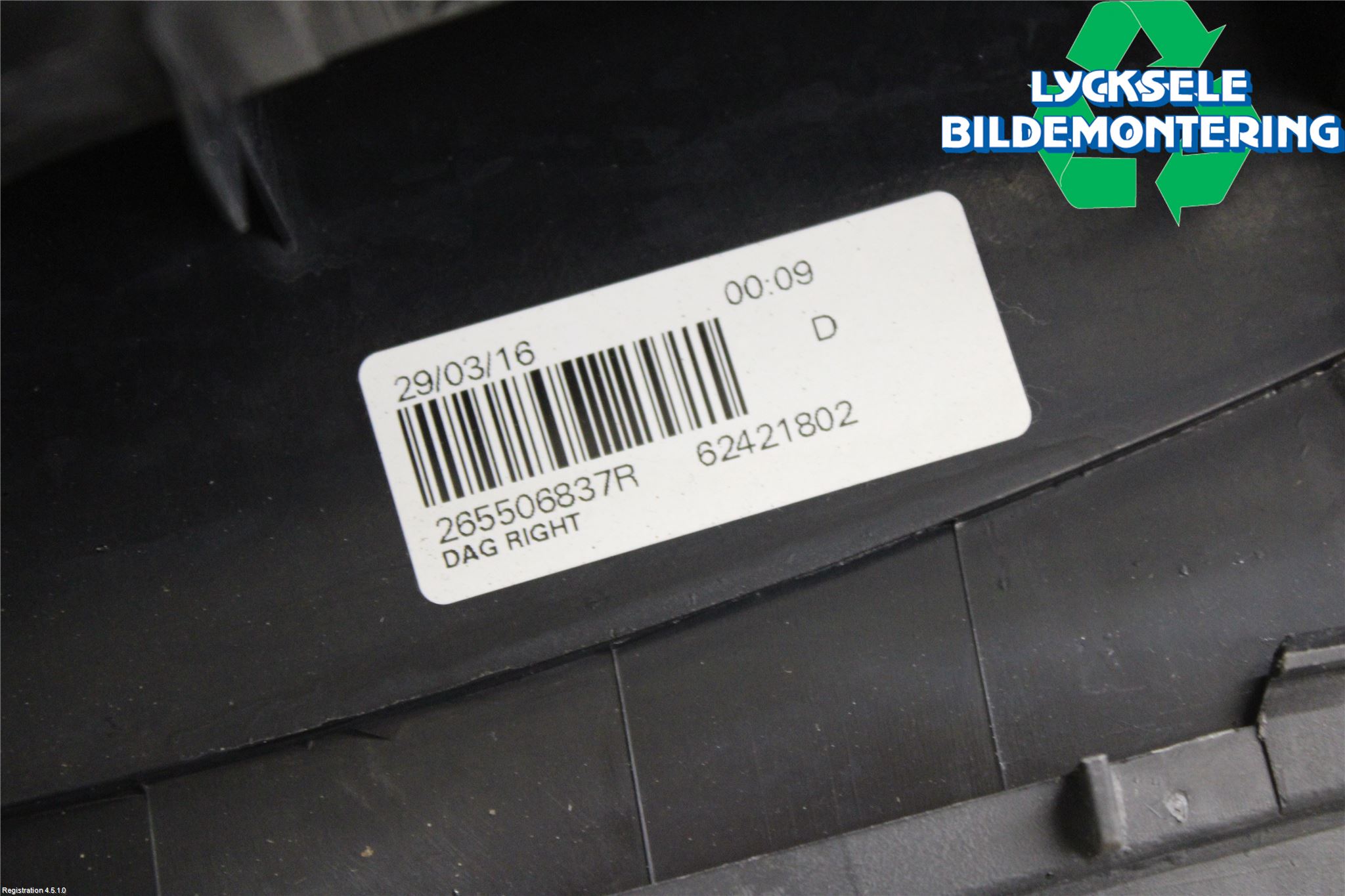 Dacia DUSTER 10-17 Bakljus Höger