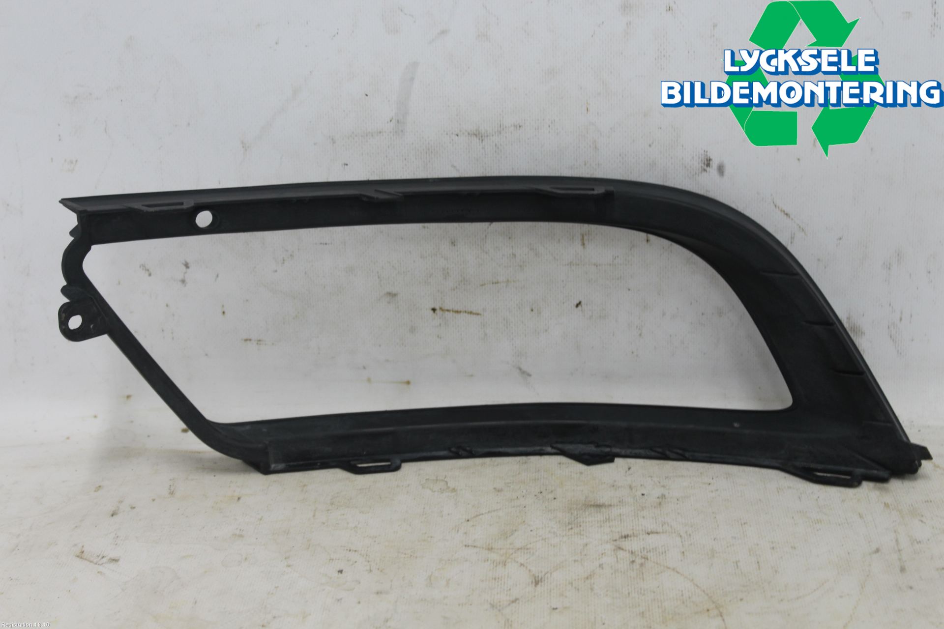 Skoda SUPERB 09-15 Dimljussarg Fram