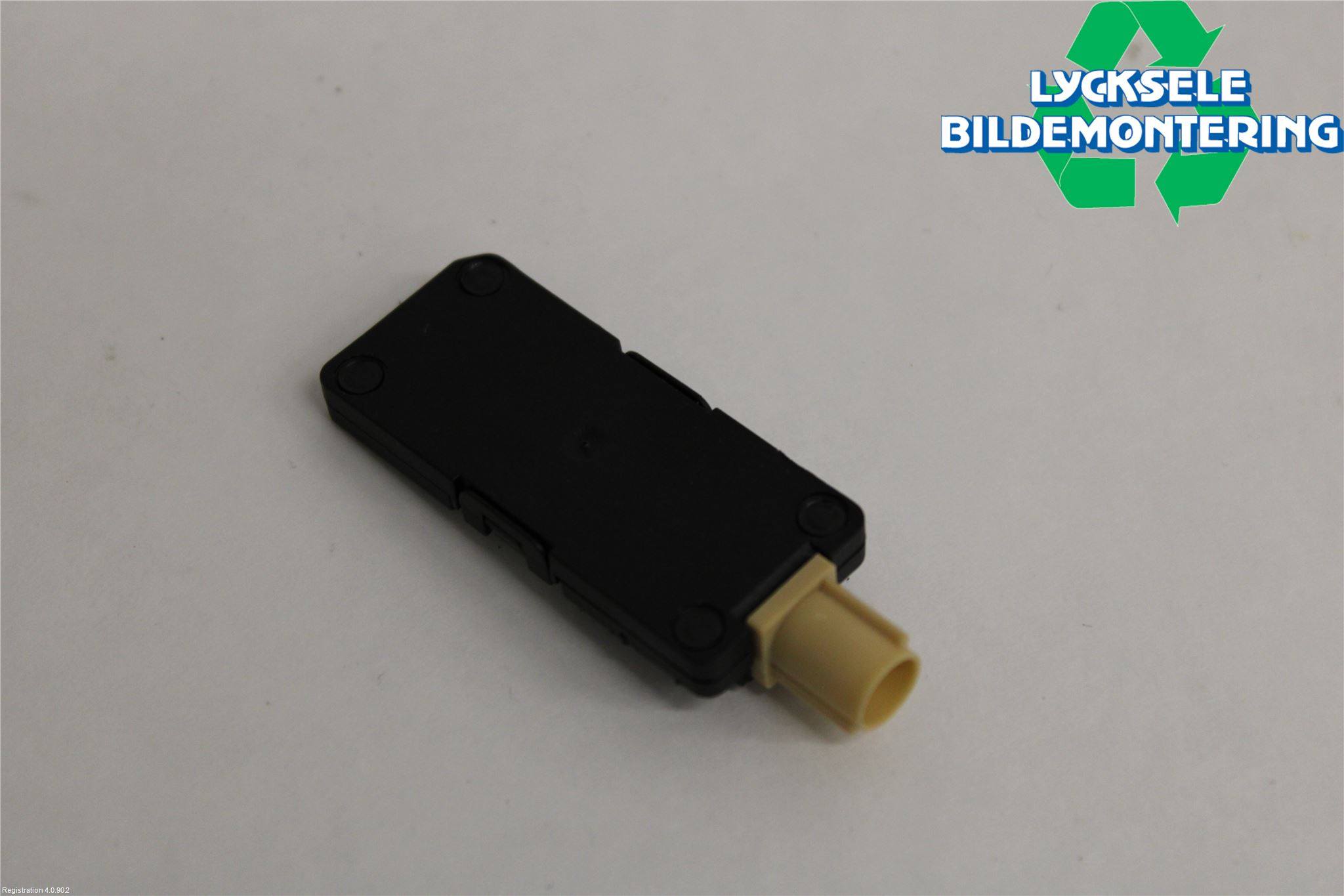 Volkswagen VW TOUAREG CR 18- Antenn