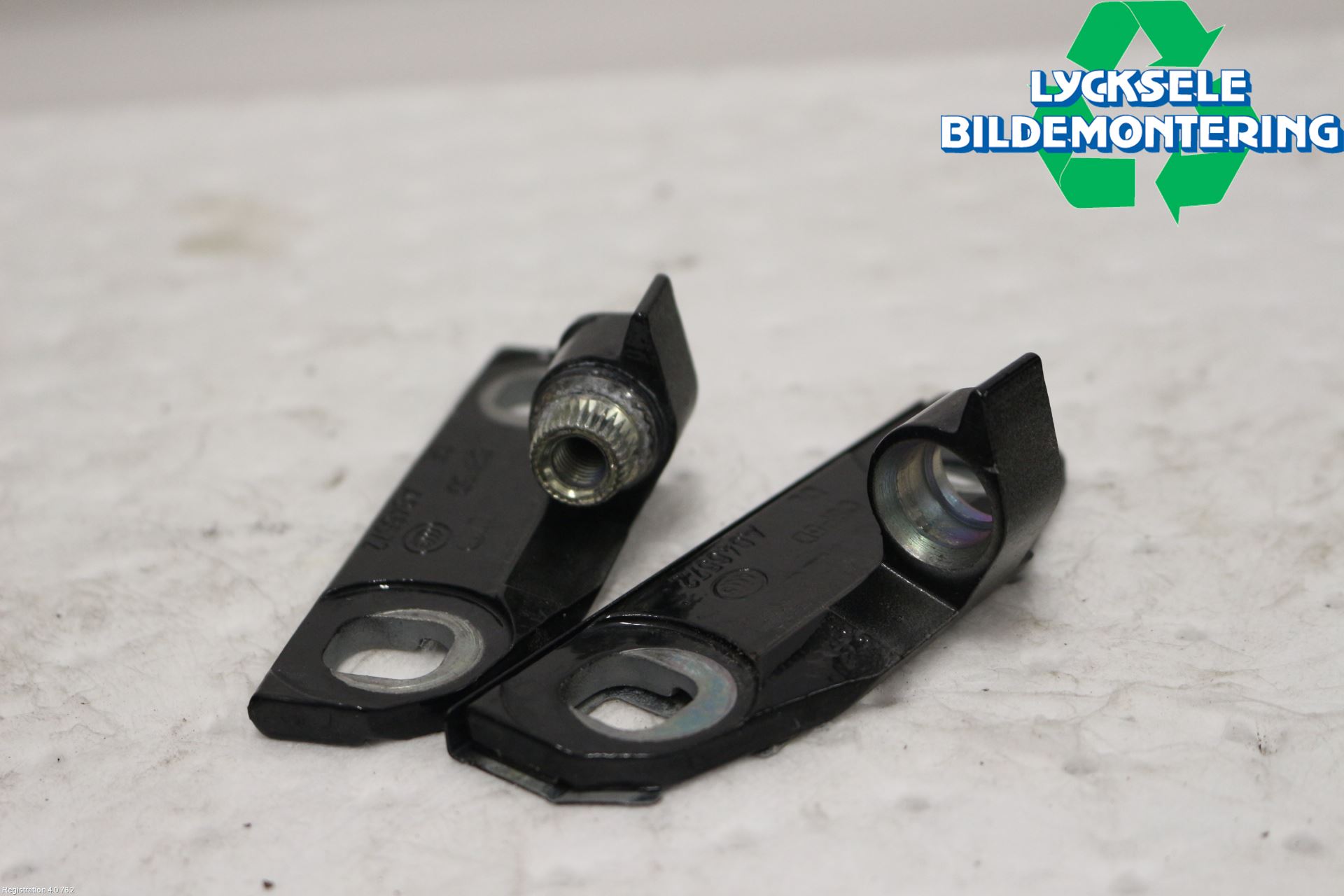 Volvo XC70 08-13 Dörrgångjärn