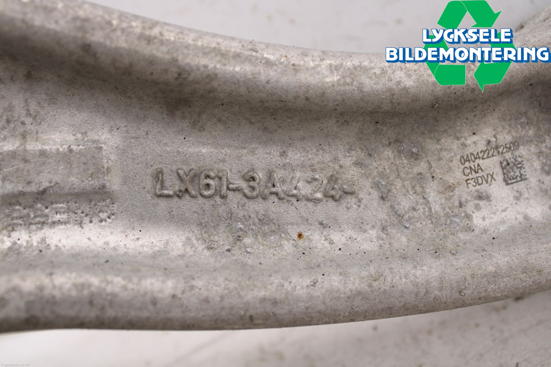 Ford KUGA/KUGA PHEZ/FHEV 20- Bärarm Fram Undre Vä