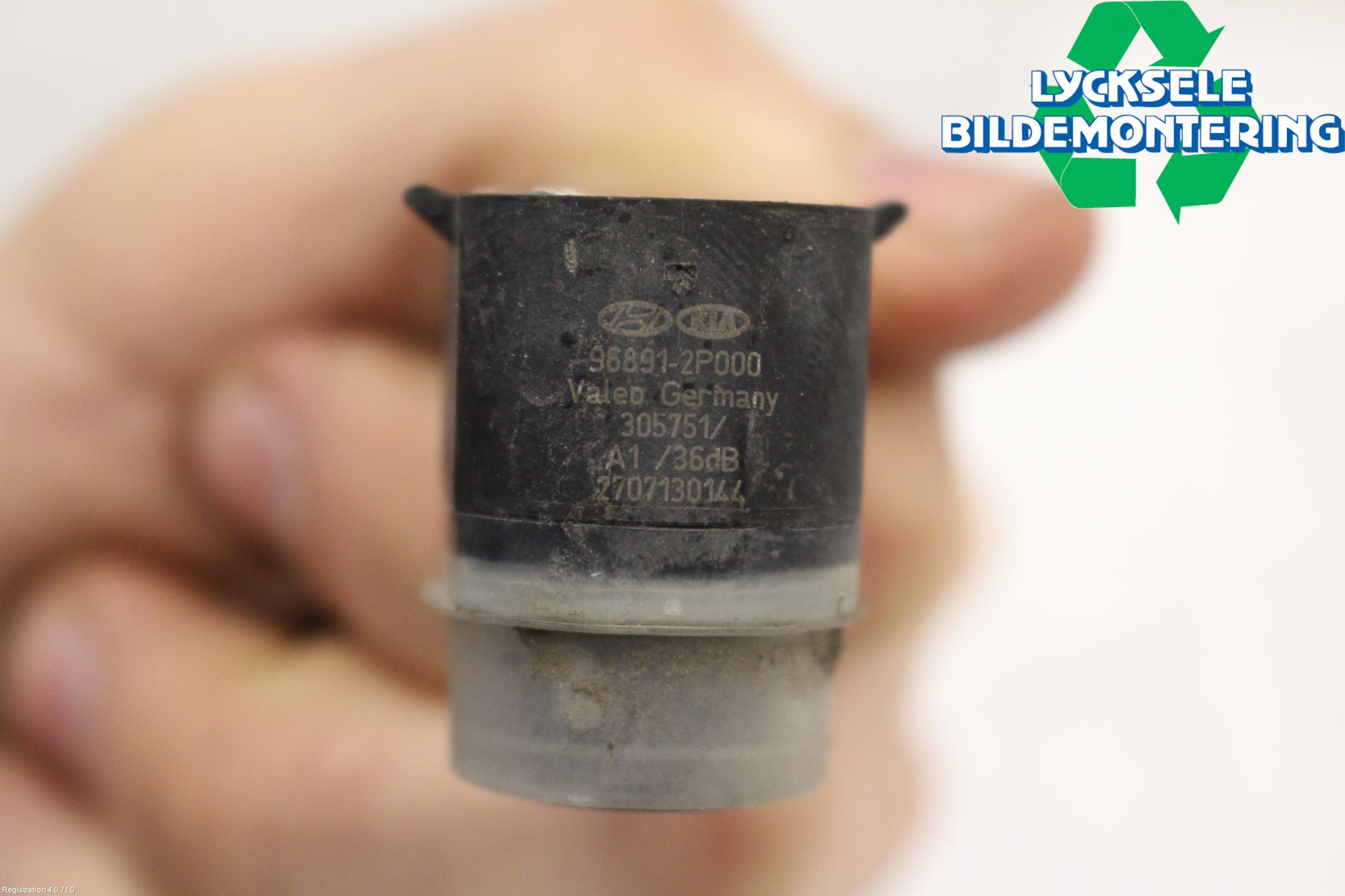 Kia SORENTO 10-14 Parkeringshjälp Frontsensor