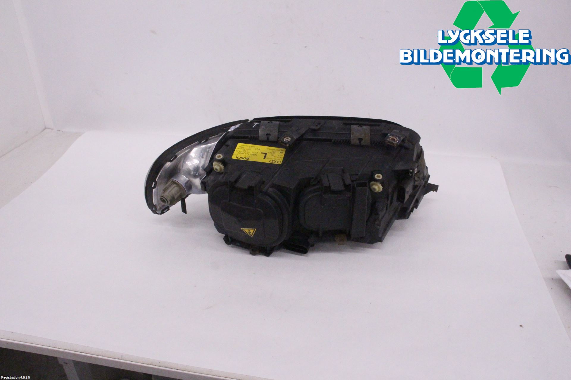 Audi A8/S8 4D 94-02 Strålkastare Vänster