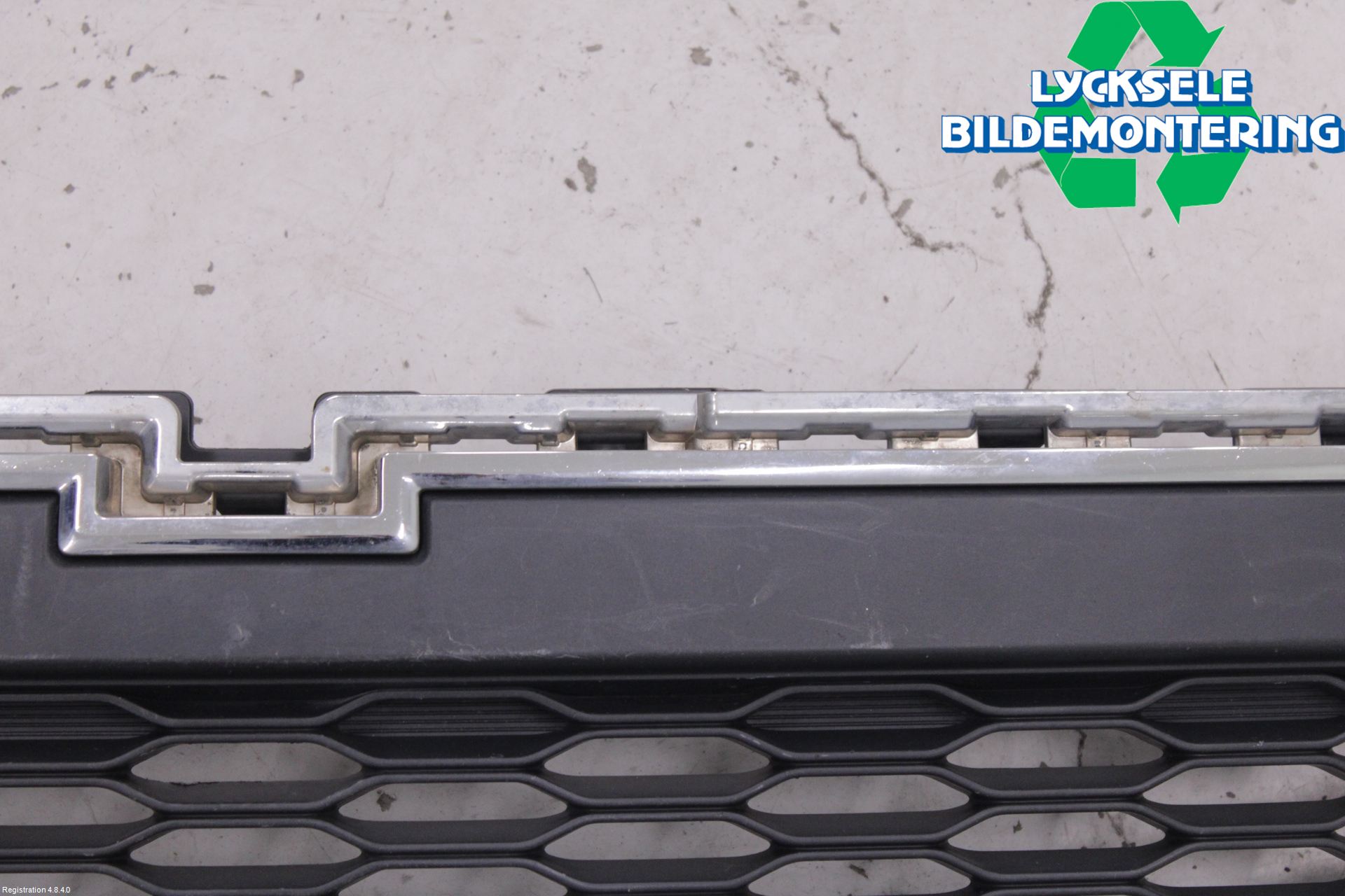Chevrolet CAPTIVA Grill-Galler
