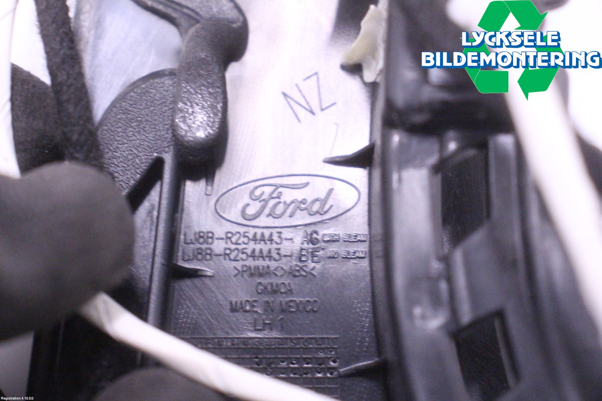 Ford MUSTANG Mach-E 21- Dörr Dekorlist Bak Vä