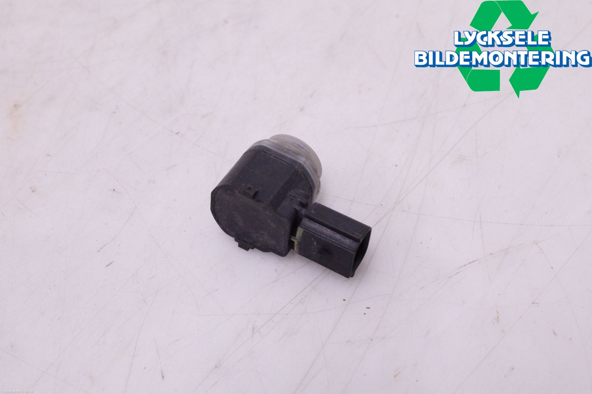Ford C-MAX ll 15-19 Parkeringshjälp Frontsensor