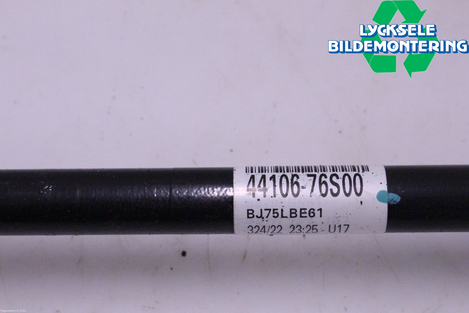 Suzuki SX4 S-CROSS 22- Drivaxel Bak Vänster