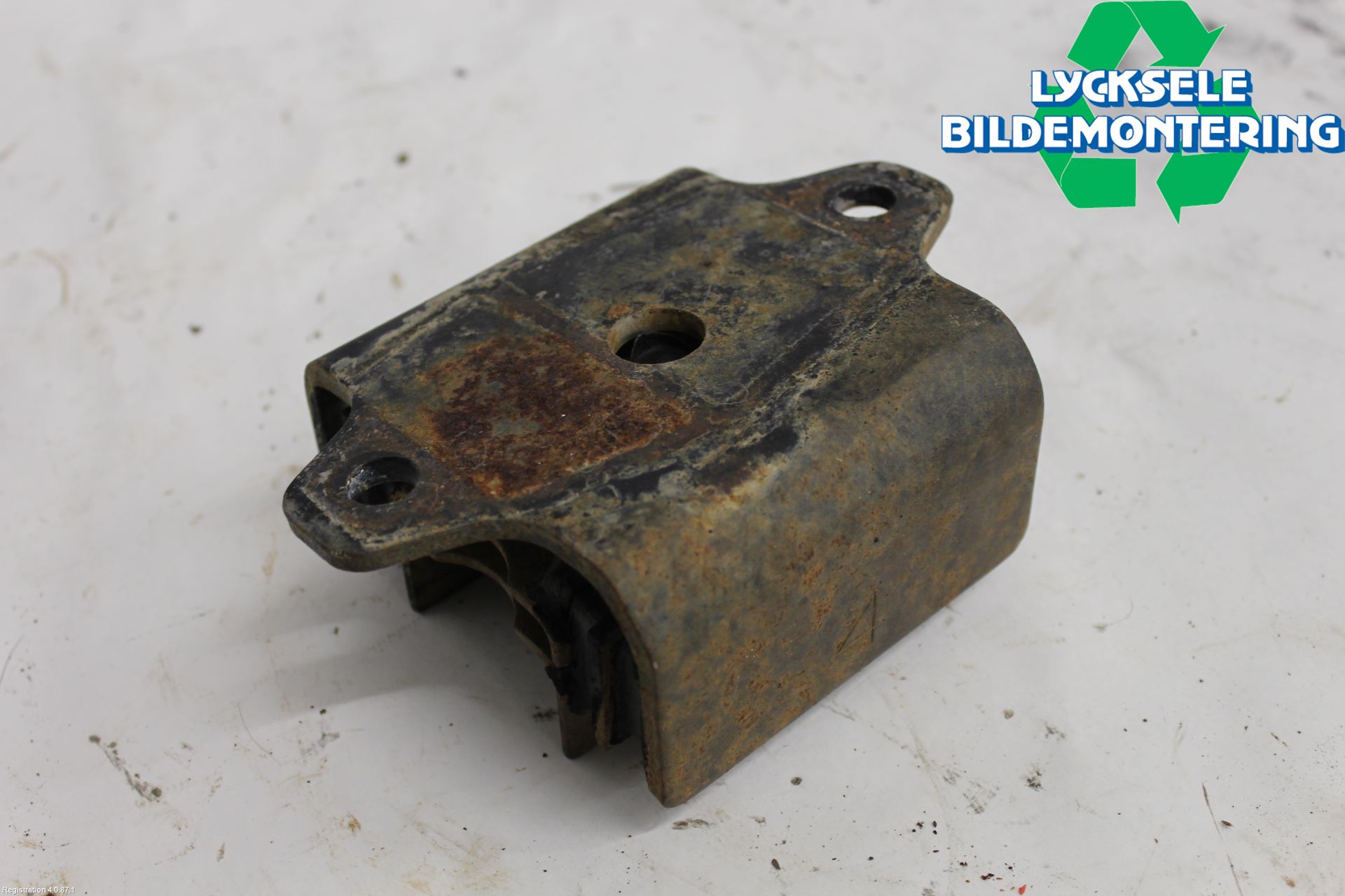 Nissan NAVARA 98-05 Växellådsfäste