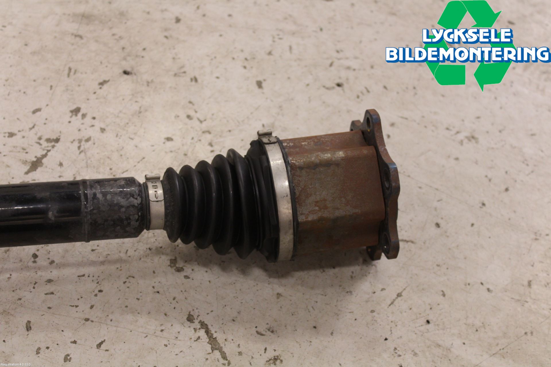 Skoda KODIAQ 17-24 Drivaxel Fram Höger