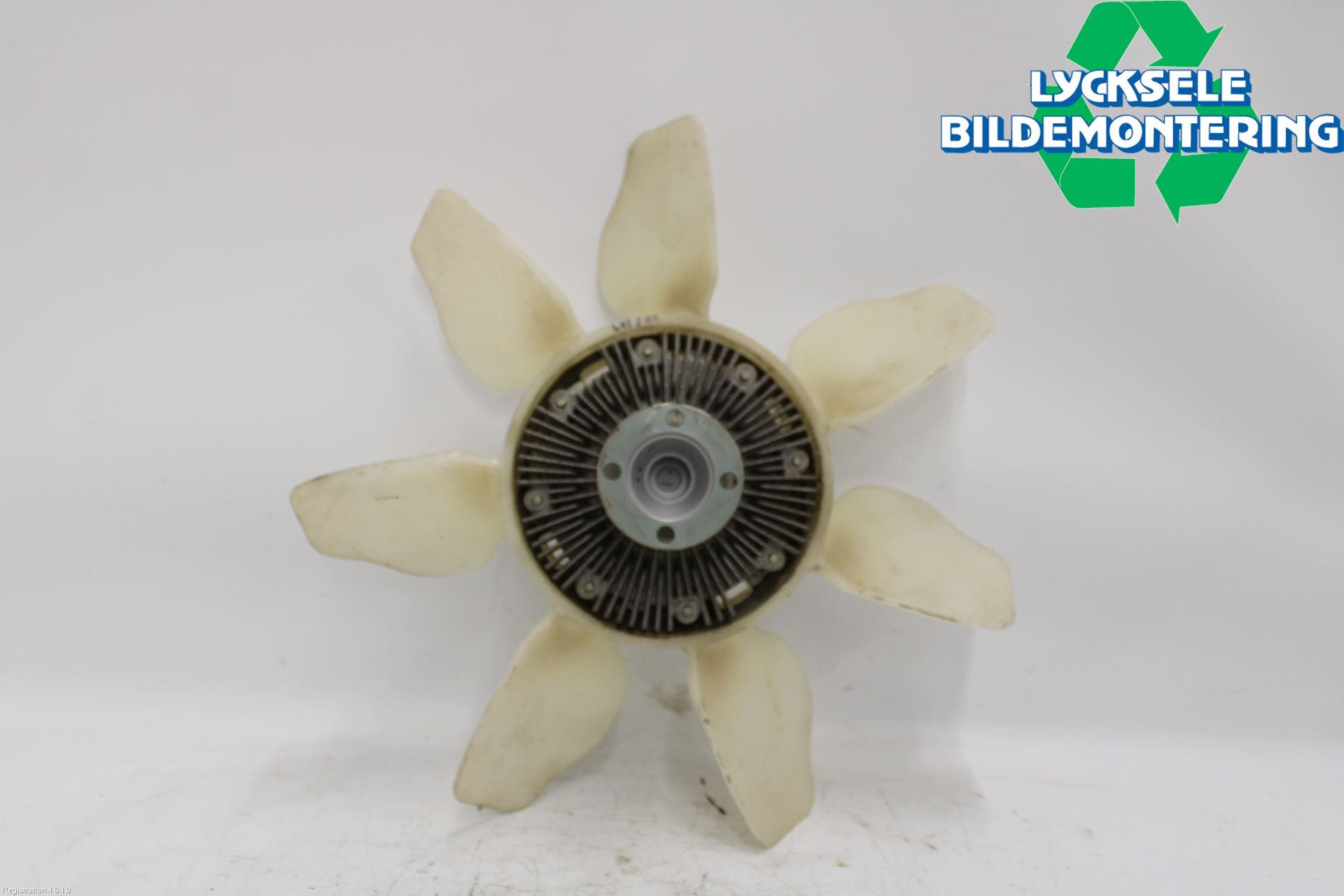 Toyota HILUX 16- Kylfläkt-Vinge